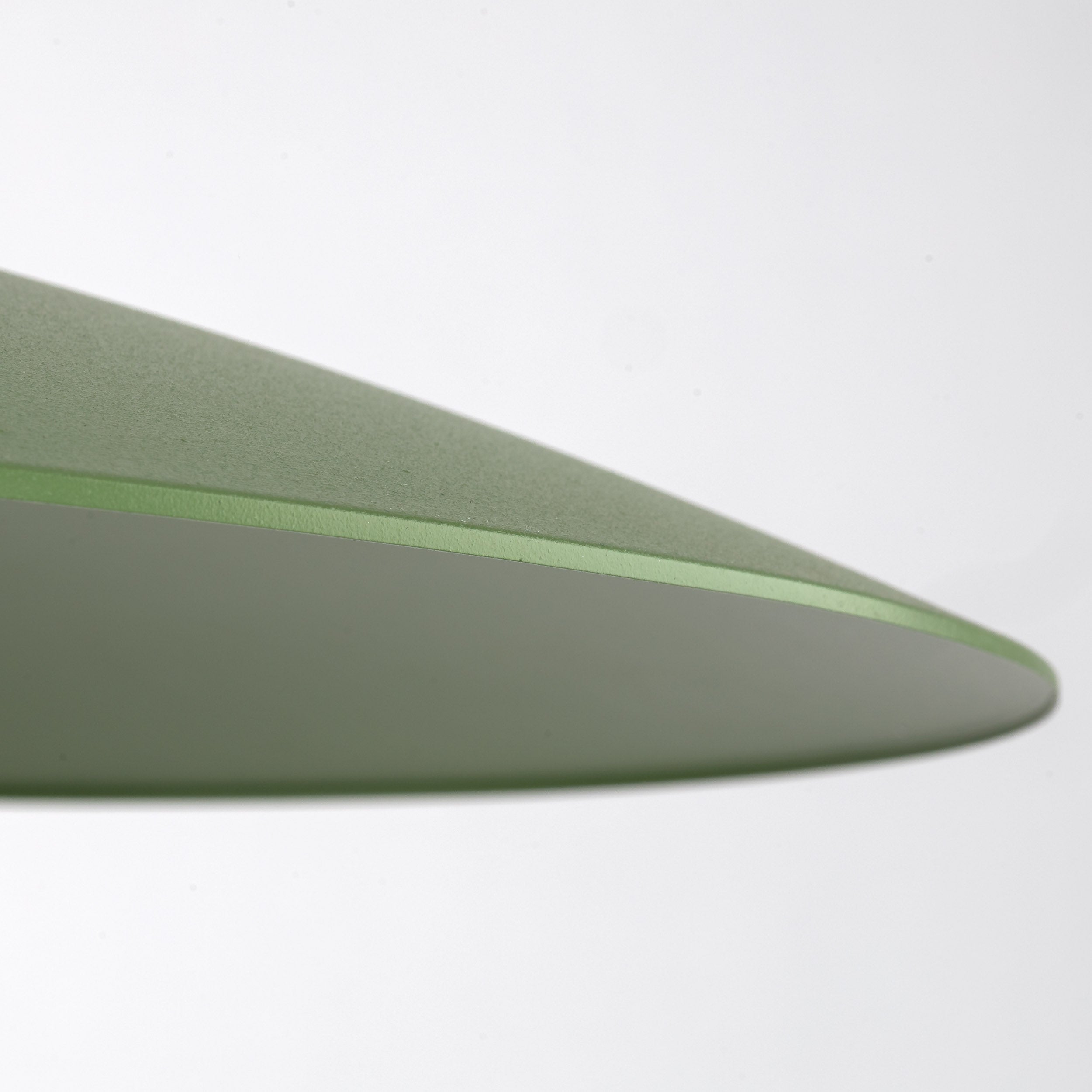 Lampe à Suspension Moderne du Milieu du Siècle SLATE | Verre Opalin et Métal Peint