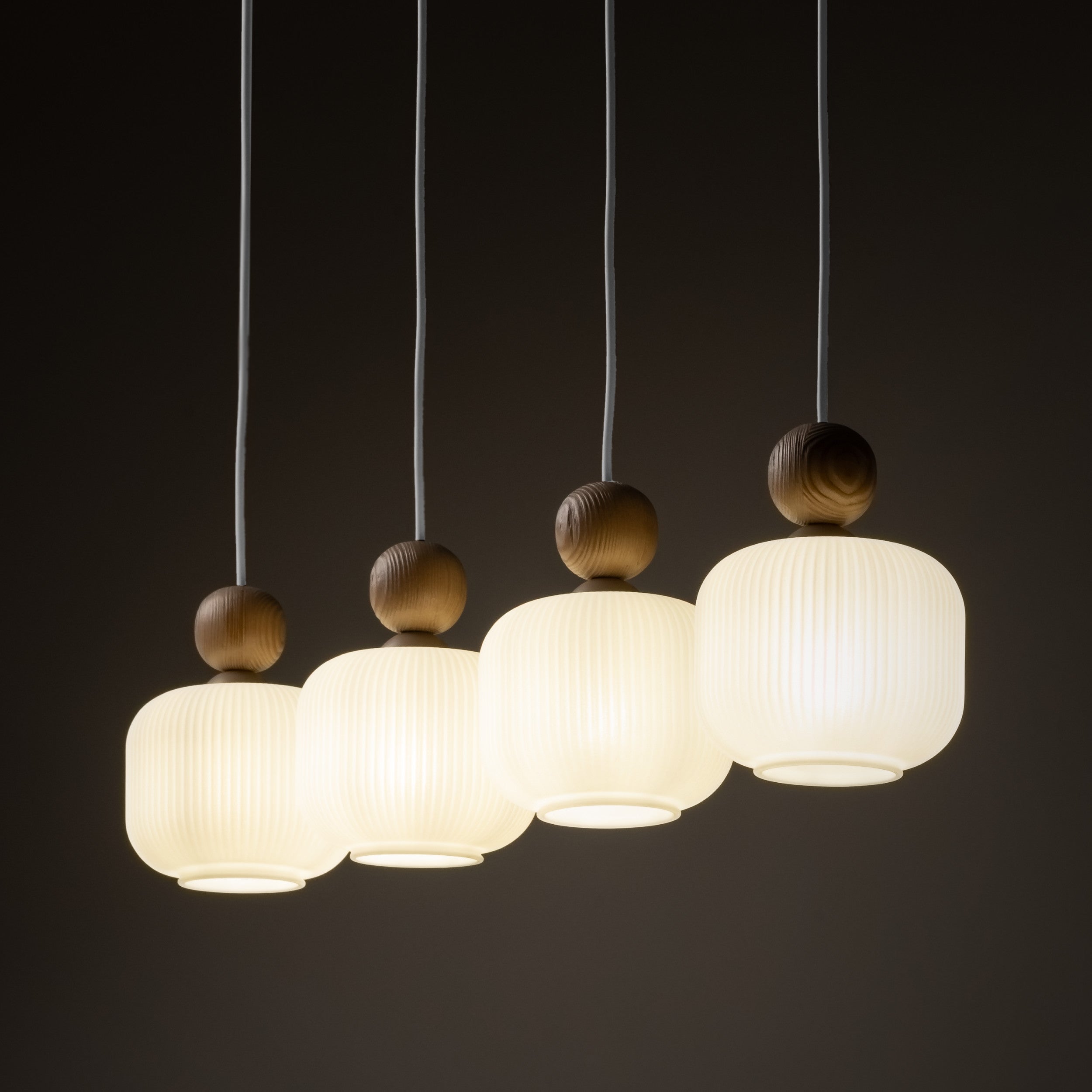 Lampe Suspendue Ballo Scandinave 4 Lumières | Suspension en Verre Soufflé et Bois