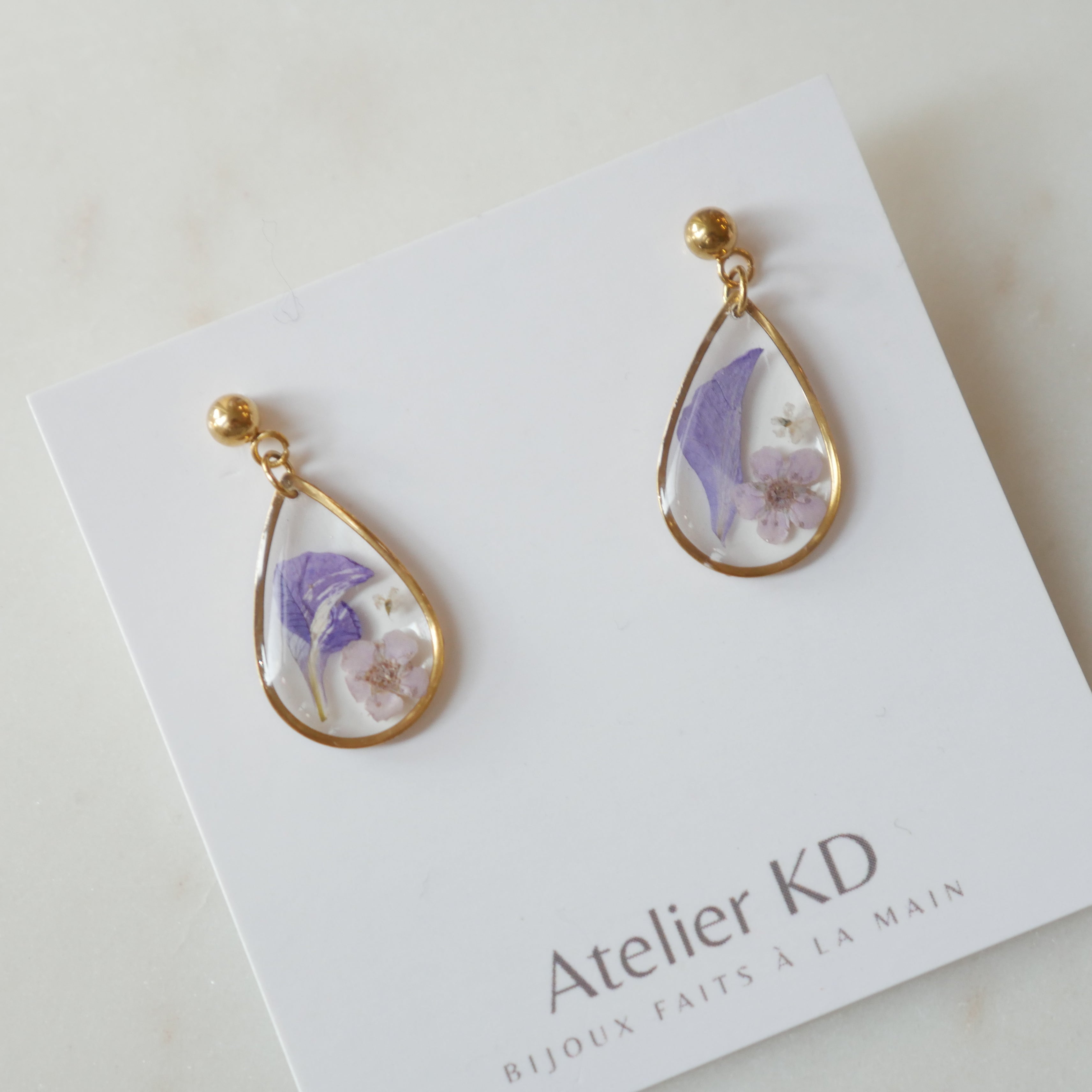 Boucles d’oreilles Léa gouttes 15 mm | Fleurs séchées en résine | Bijou fait à la main