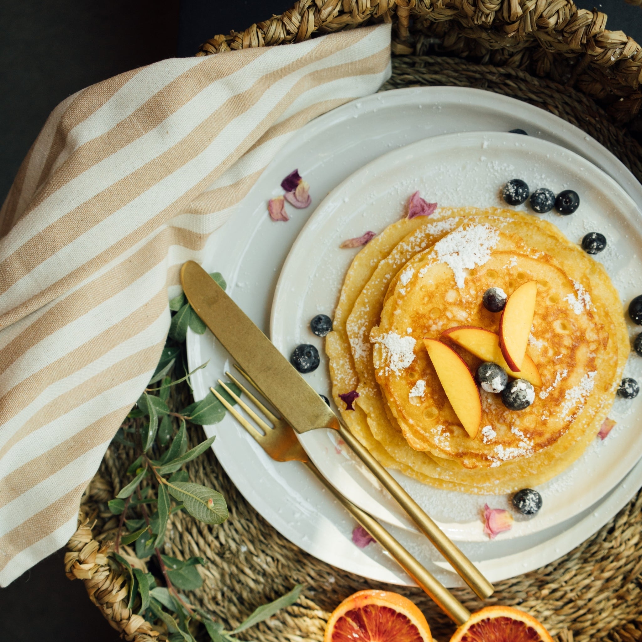 Couverts Tides Forgé à la Main en Acier Doré Mat | Ensemble de 5