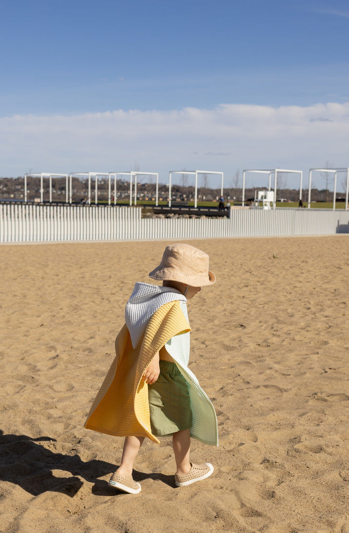 Poncho gaufré enfant sortie de bain et plage | 100 % coton | Maminimerveille