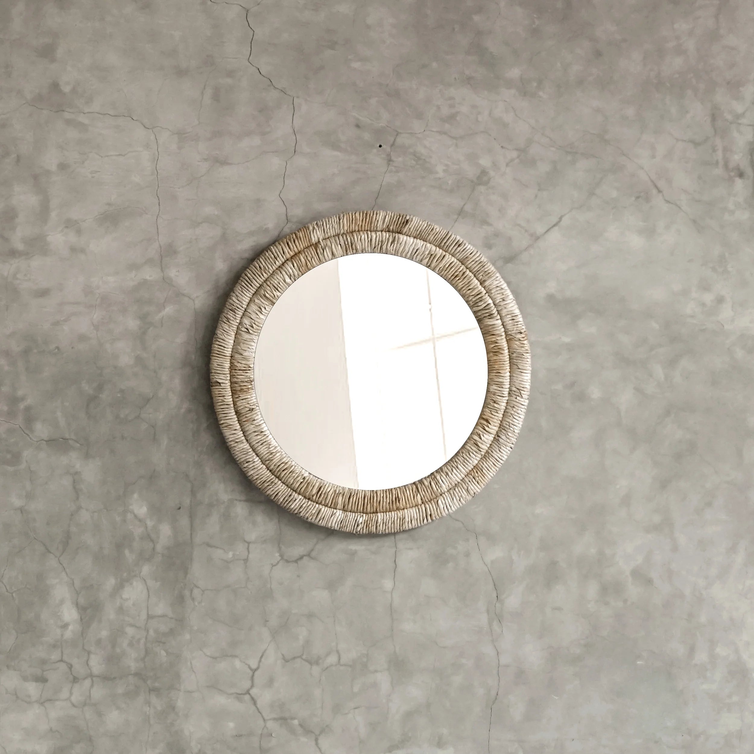 Miroir Rond Raoul | Cadre en Feuilles de Bananier