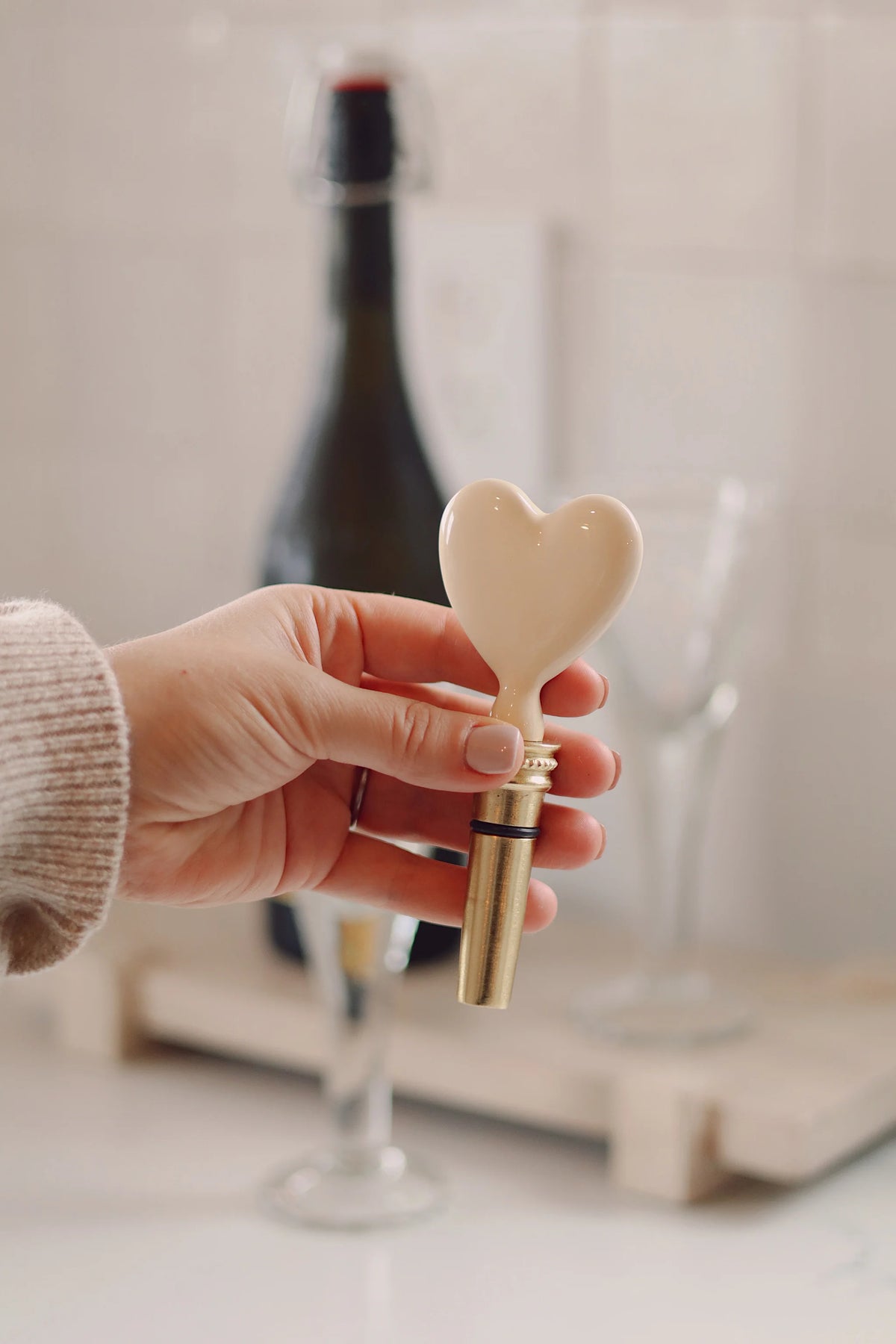 Bouchon de bouteille en aluminium avec cœur émaillé | Fait à la main