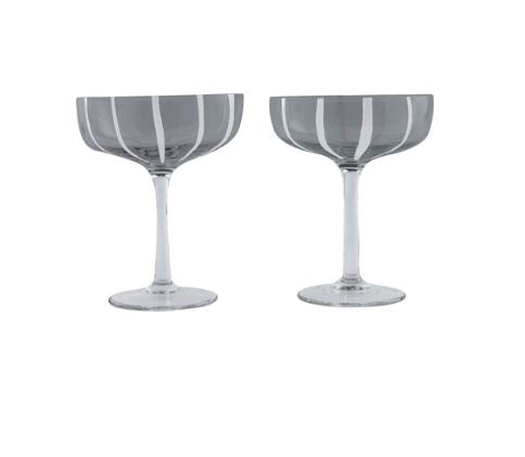 Ensemble de 2 verres coupe Mizu en verre soufflé à la bouche avec motif rayé gris par OYOY Living Design
