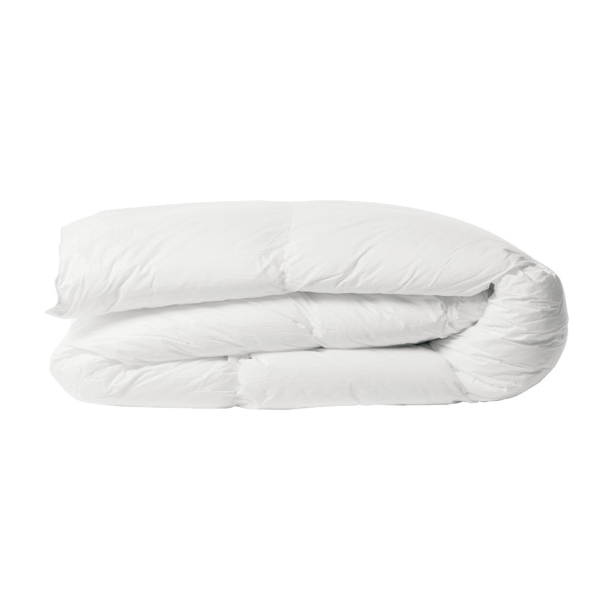 Couette en bambou blanche, duvet plié, coutures visibles