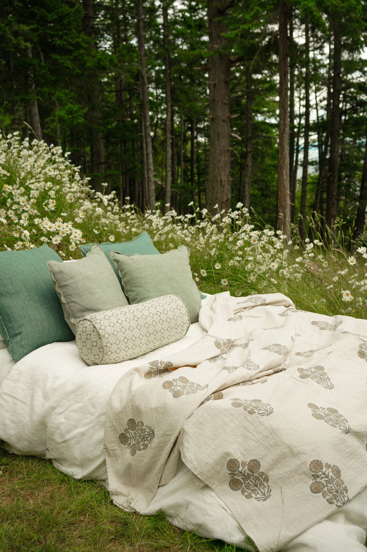 Senna Floral Print Kantha Quilt | Cotton | 94 × 90 in