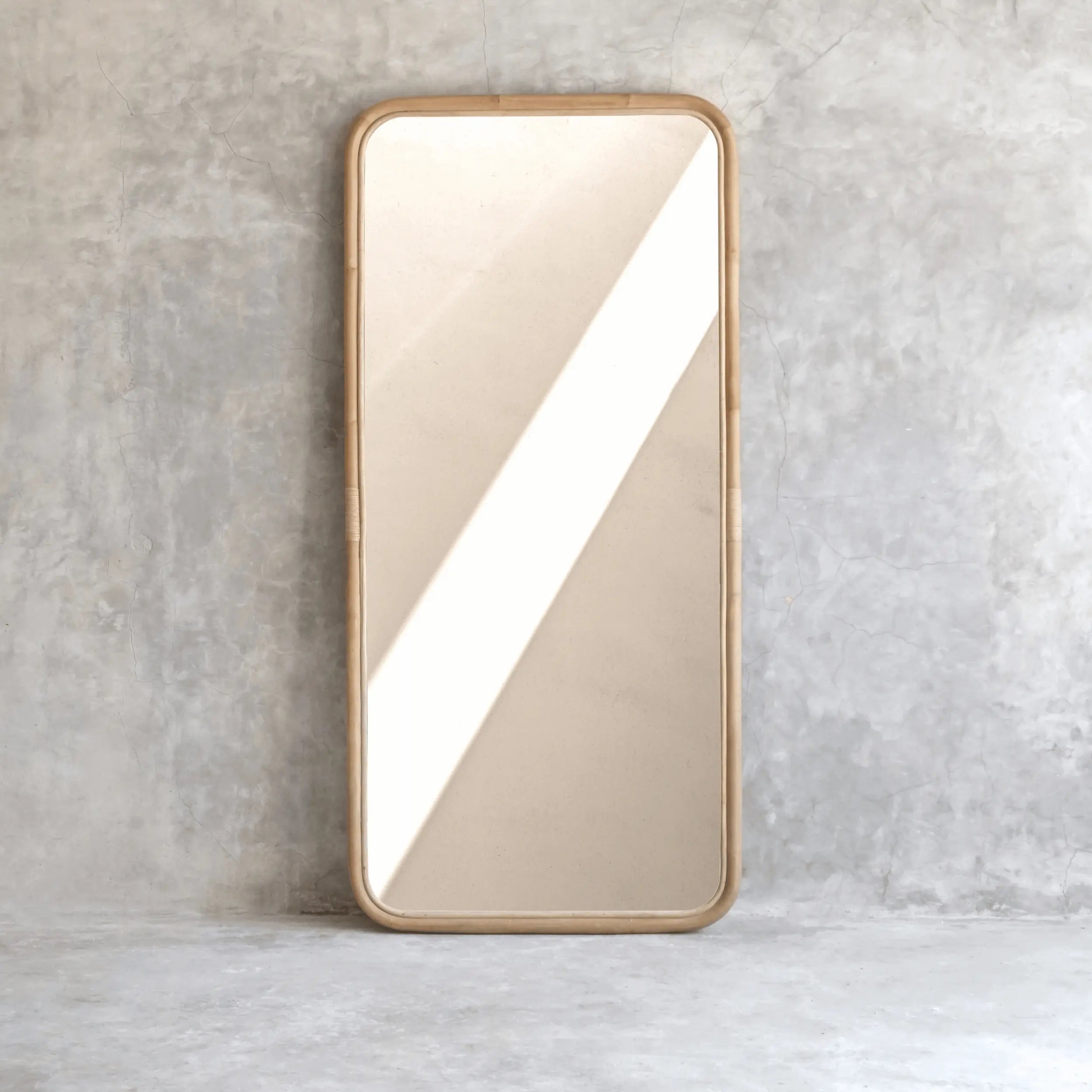 Miroir Rectangulaire Long Waywood en Rotin Naturel