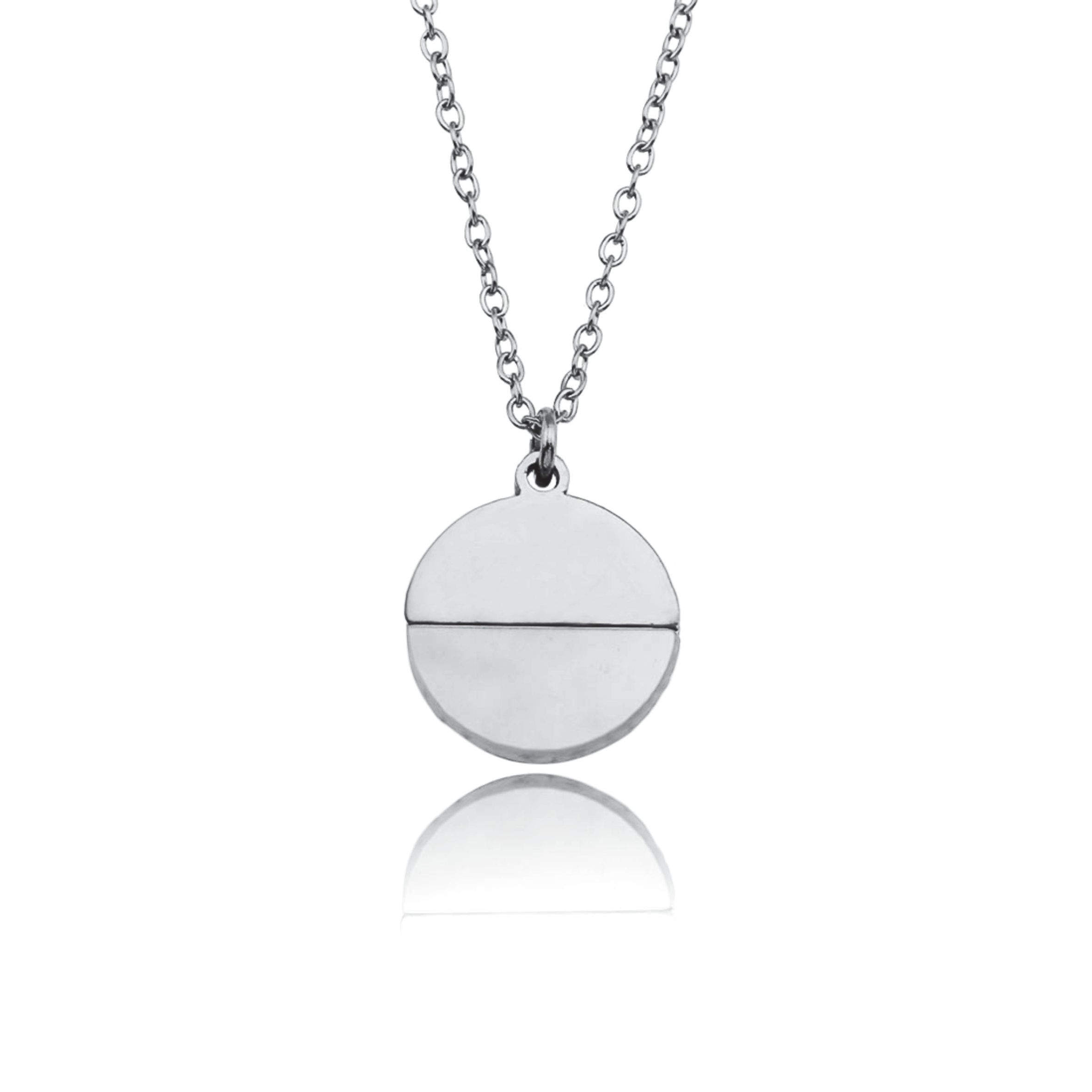 Collier Emersyn argenté | Pendentif rond minimaliste en métal et nacre