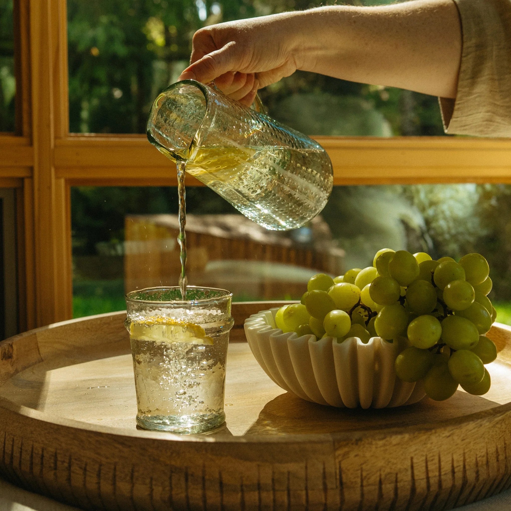 Bol vide-poches cannelé en composite de marbre | Format moyen