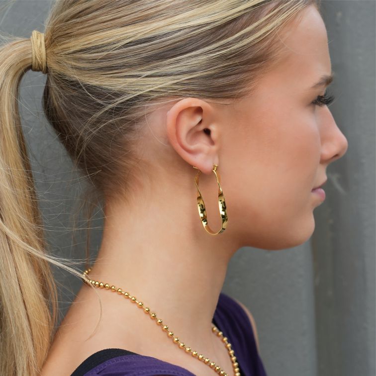 Boucles d’oreilles Gisela | Finition en or pur 18 carats | Anneaux torsadés