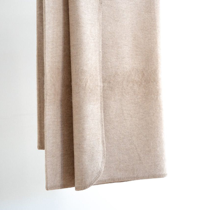Jeté en laine Lana | Mélange alpaga & laine | Haut de gamme | Sömn Home