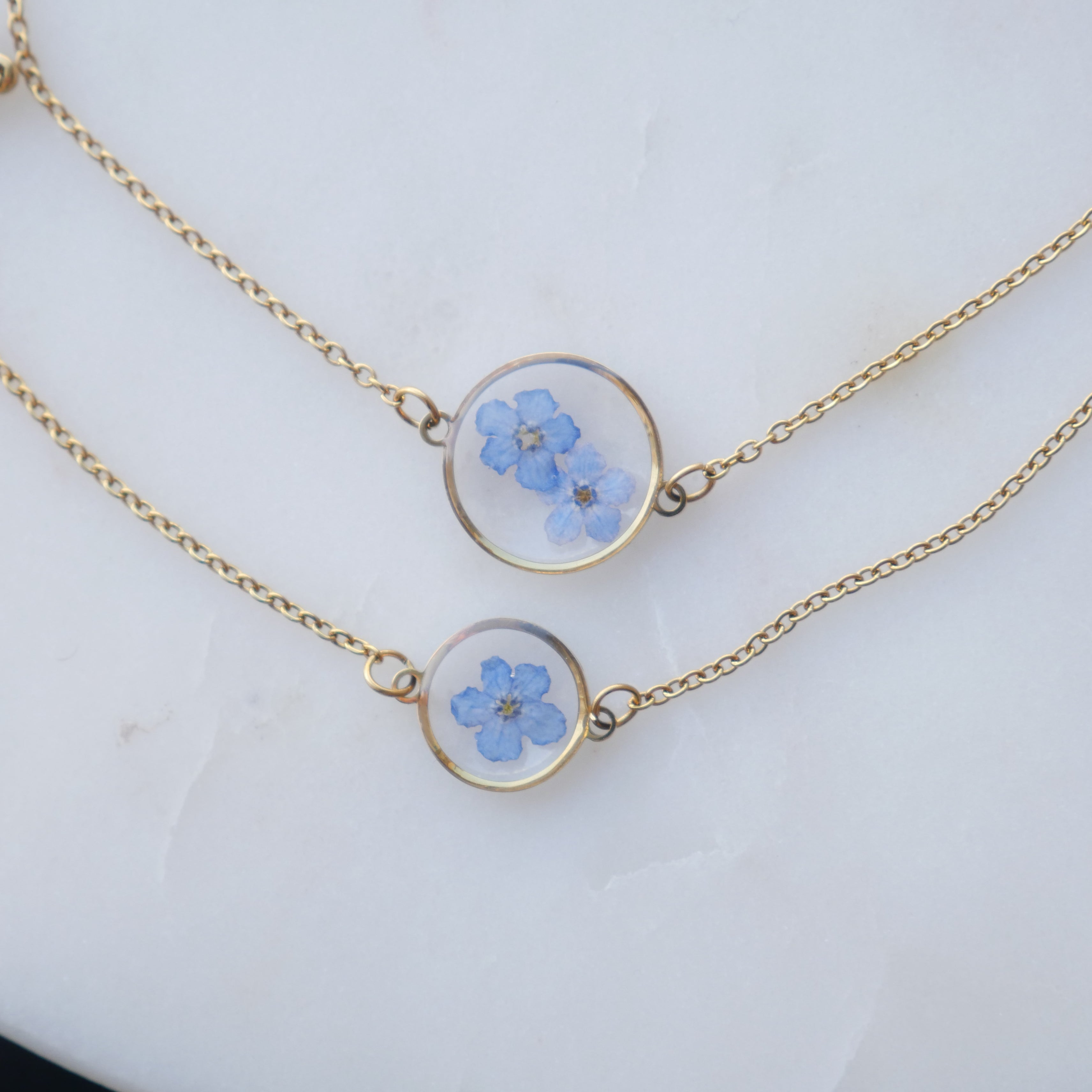 Bracelet Mia en résine avec myosotis séchés | Bracelet délicat fait à la main