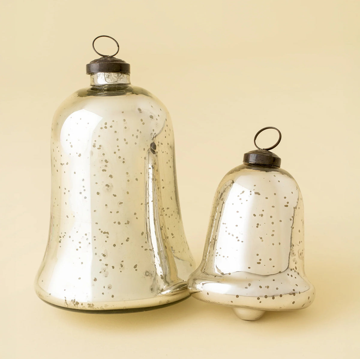 Petit ornement cloche en verre argenté | Style vintage