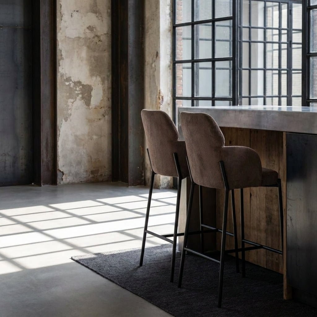 Tabouret Aria | Velours côtelé brun | Pieds en fer