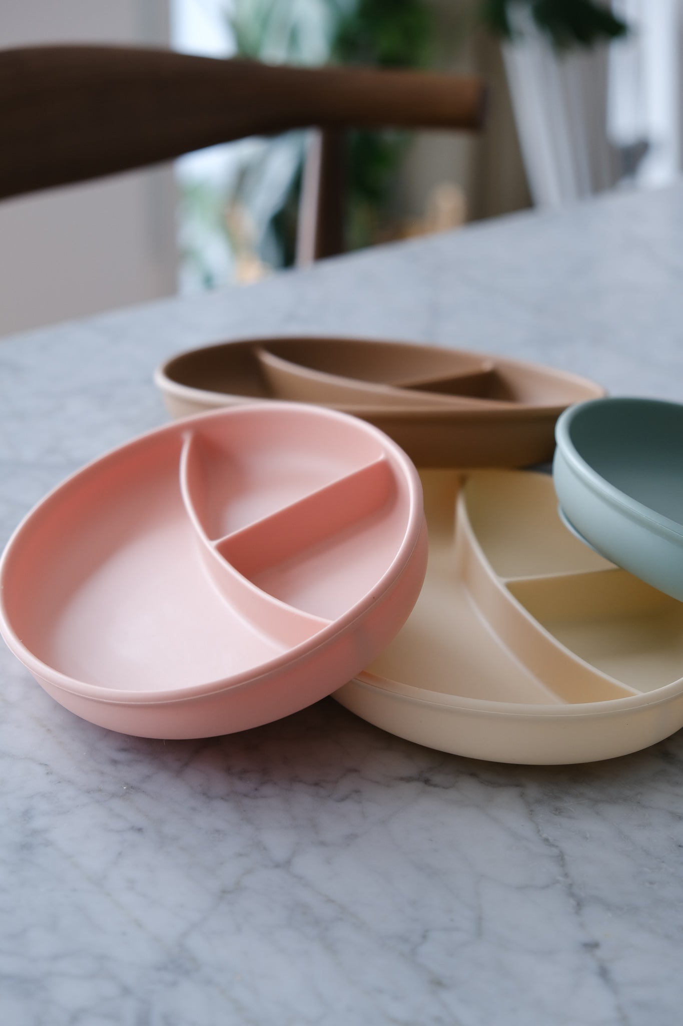 Assiette à succion divisée en silicone - Les Trouvailles de JustineBébés et tout - petitsMicassoandcoBlanc crème