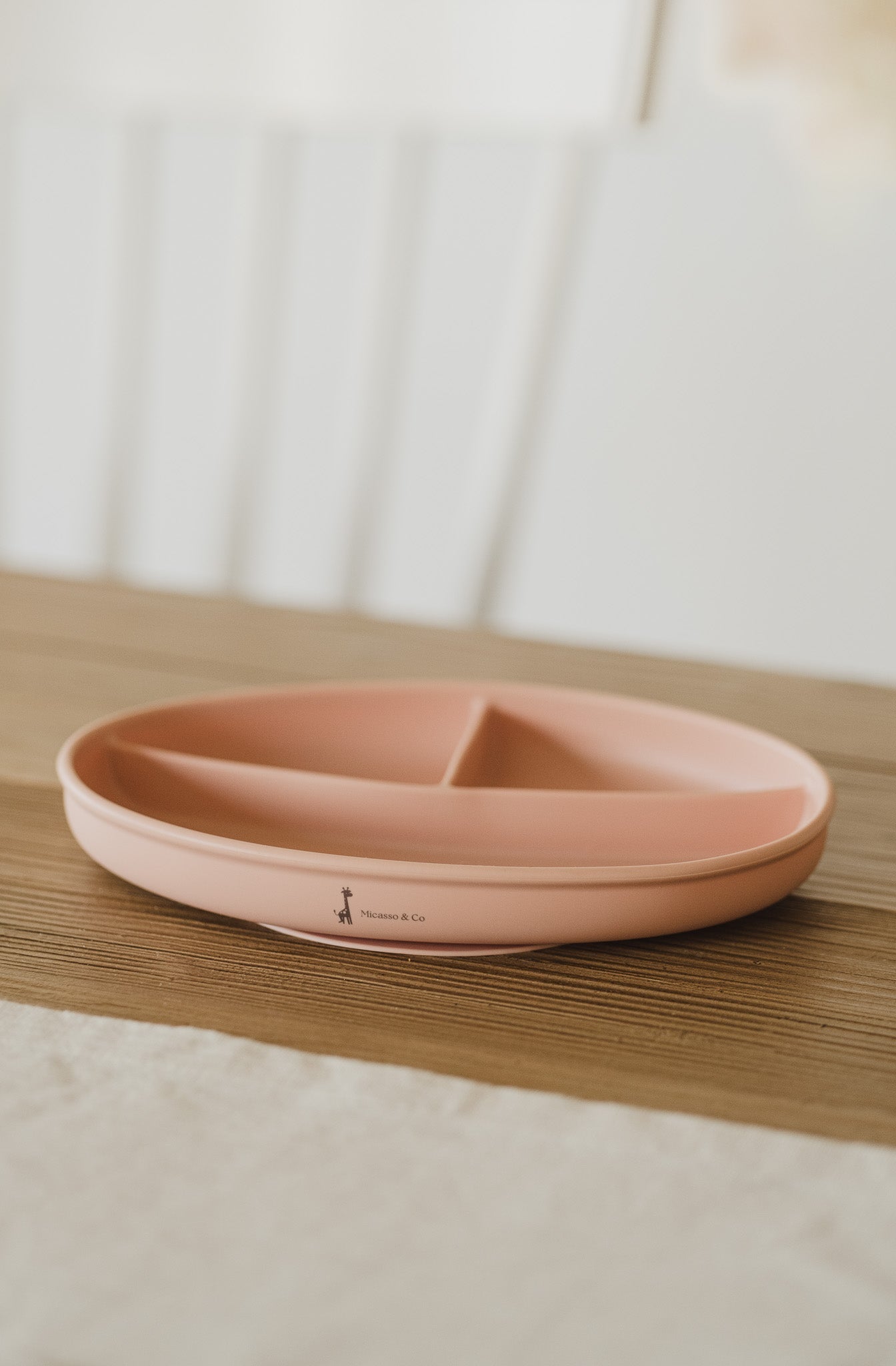 Assiette à succion divisée en silicone - Les Trouvailles de JustineBébés et tout - petitsMicassoandcoVieux rose