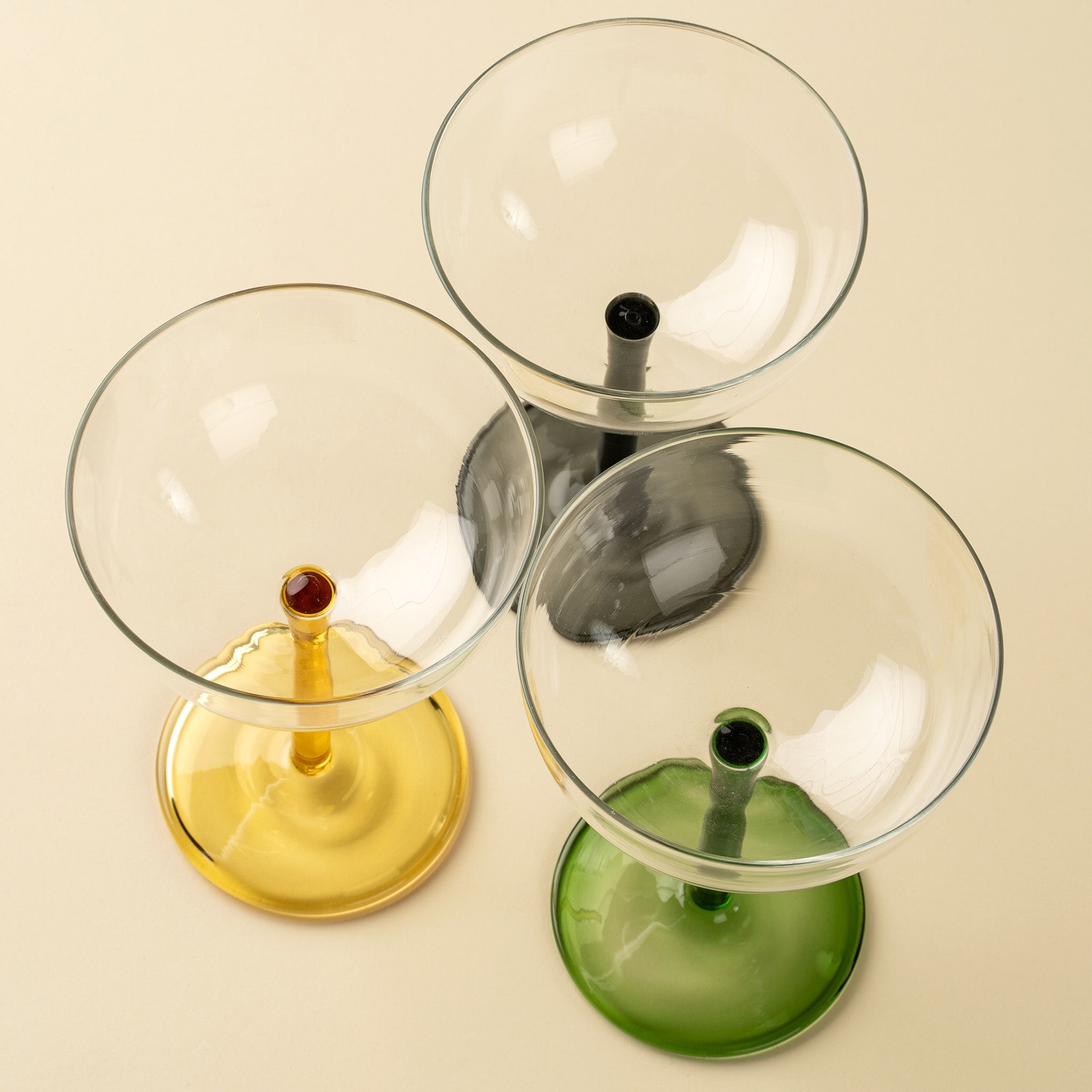 Aura Coupe, Vert | Verre recyclé | Fait à la main | Indaba - Les Trouvailles de JustineIndaba Home