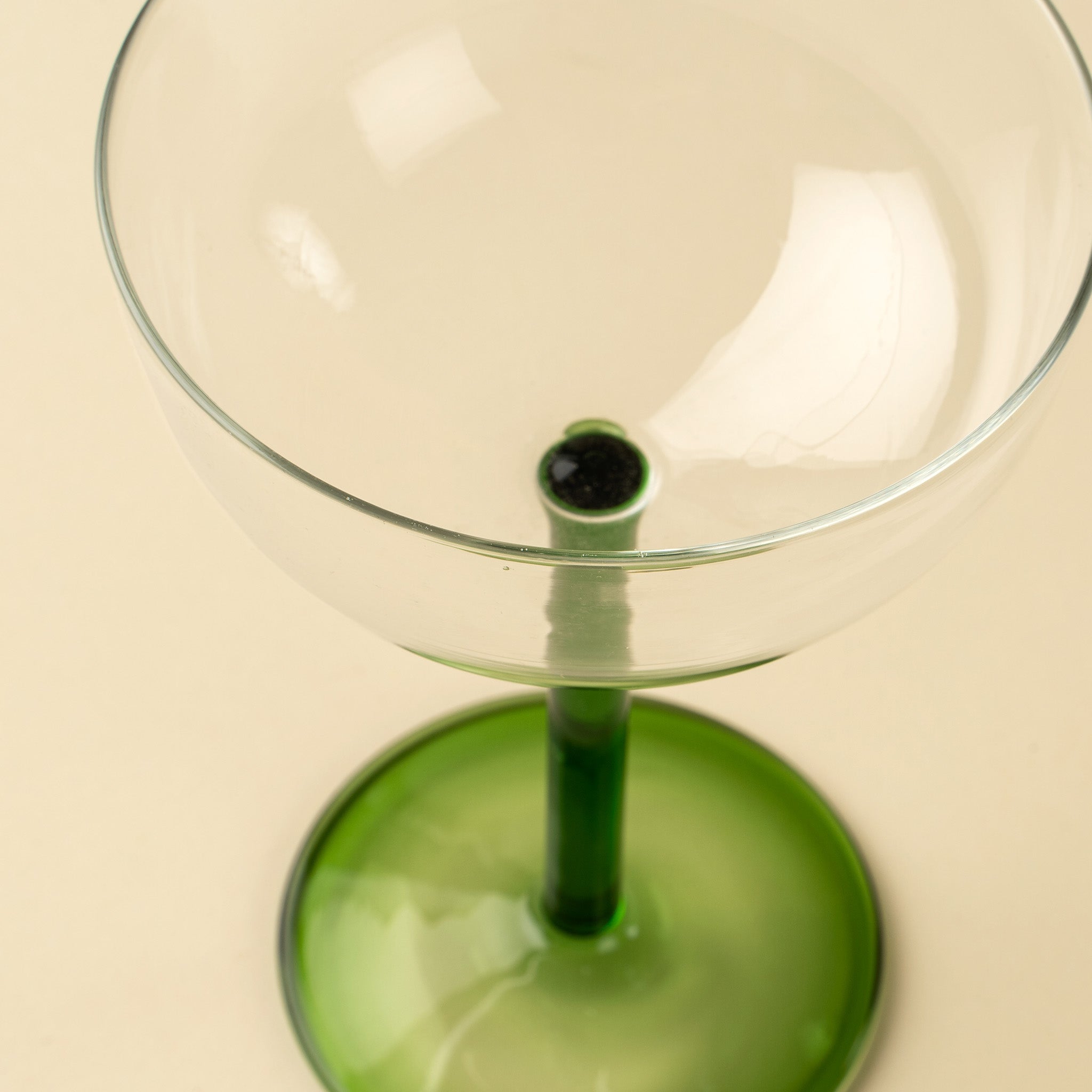 Aura Coupe, Vert | Verre recyclé | Fait à la main | Indaba - Les Trouvailles de JustineIndaba Home