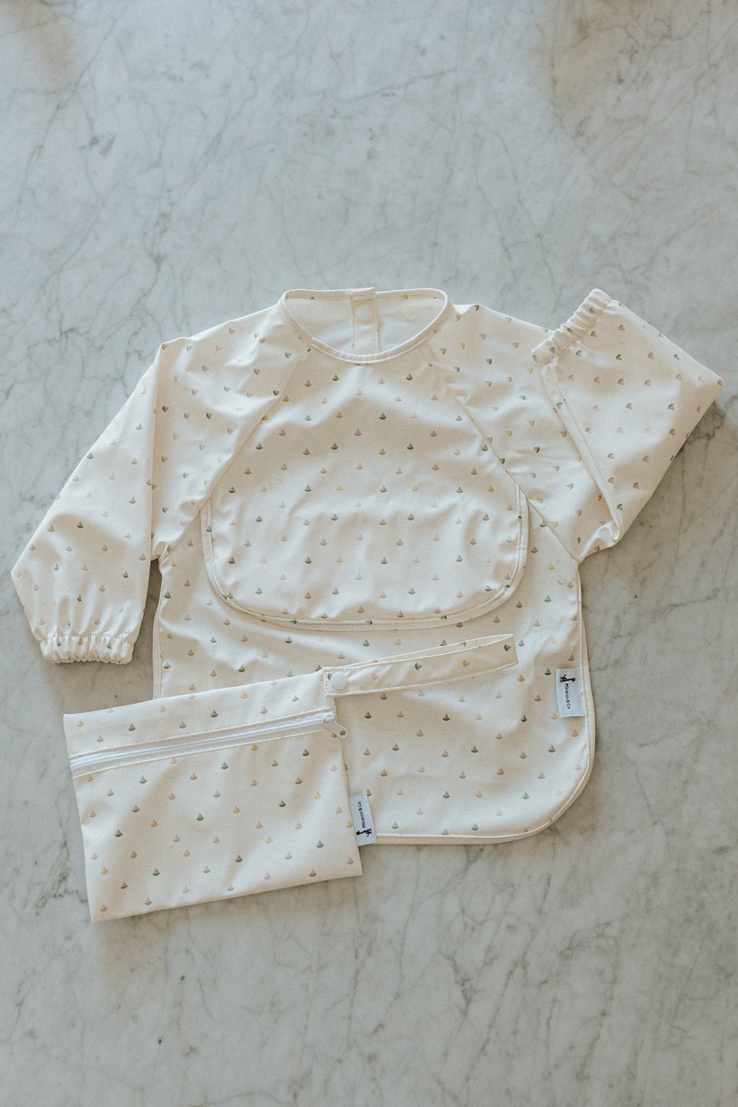 Bavette à manches longues avec pochette intégrée - Les Trouvailles de JustineBébés et tout - petitsMicassoandcoChaletS - 6 - 24 mois
