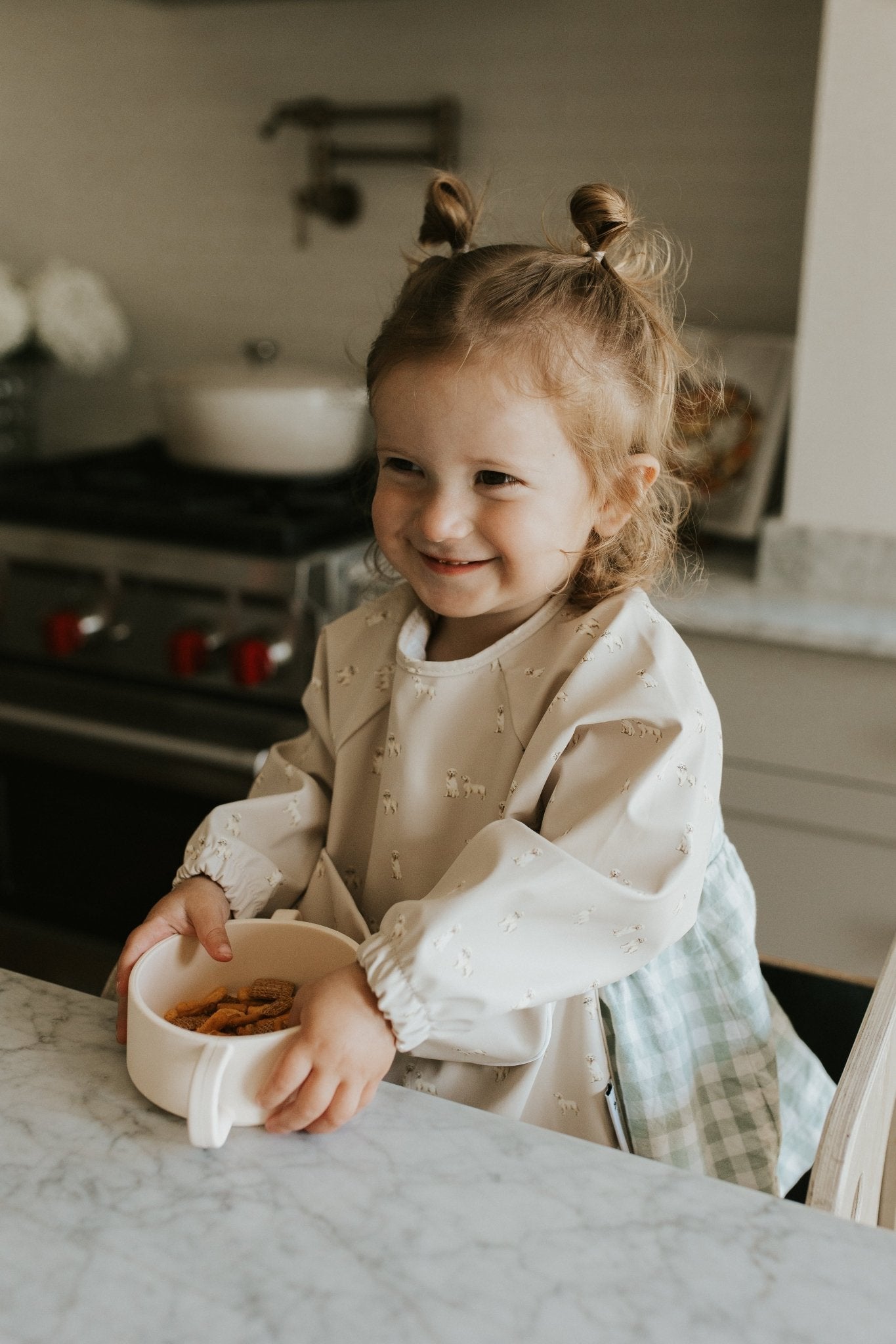 Bavette à manches longues avec pochette intégrée - Les Trouvailles de JustineBébés et tout - petitsMicassoandcoPromenade au parcXS - 6 - 12 mois