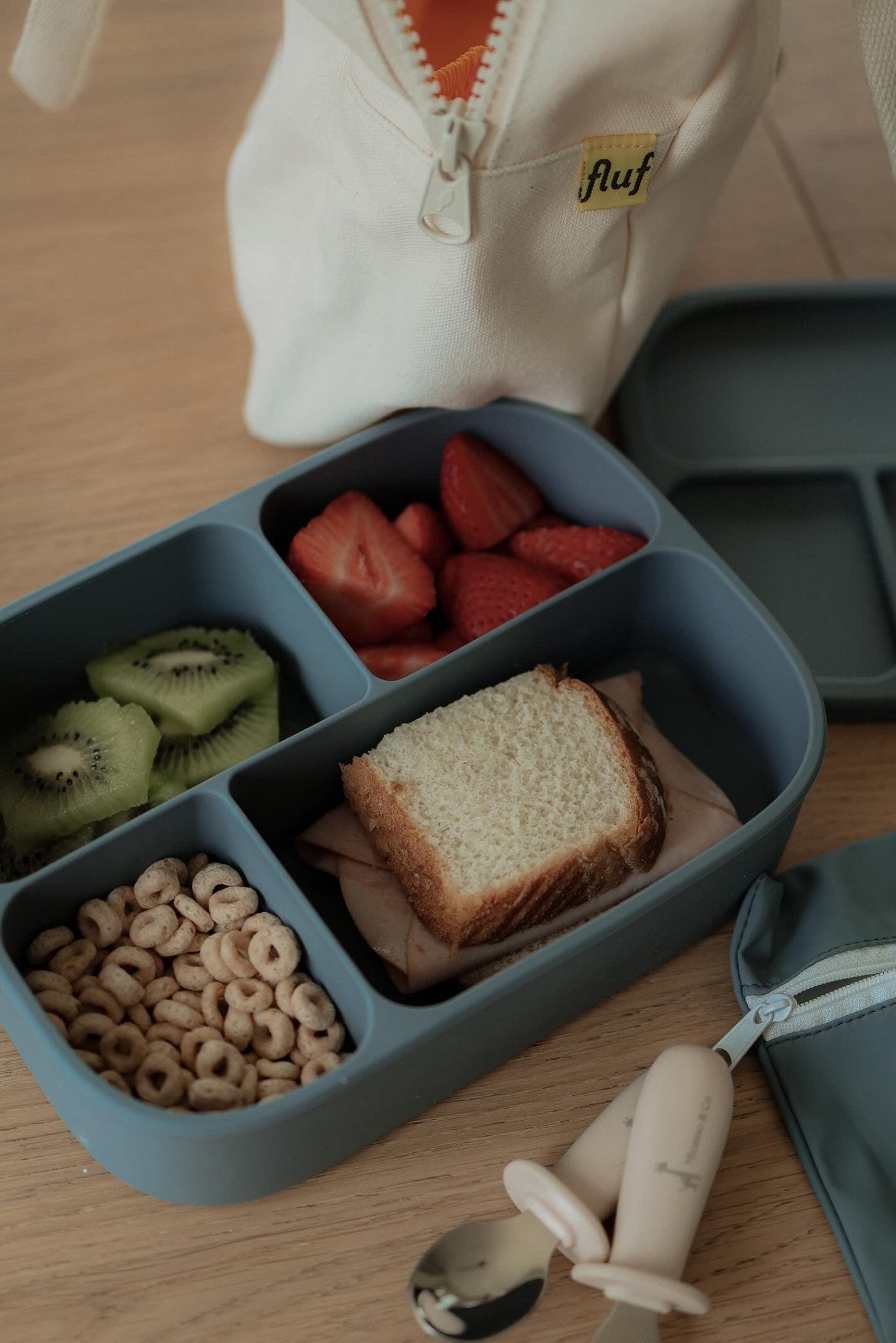 Boîte à lunch bento en silicone - Les Trouvailles de JustineBébés et tout - petitsMicassoandcoMauve