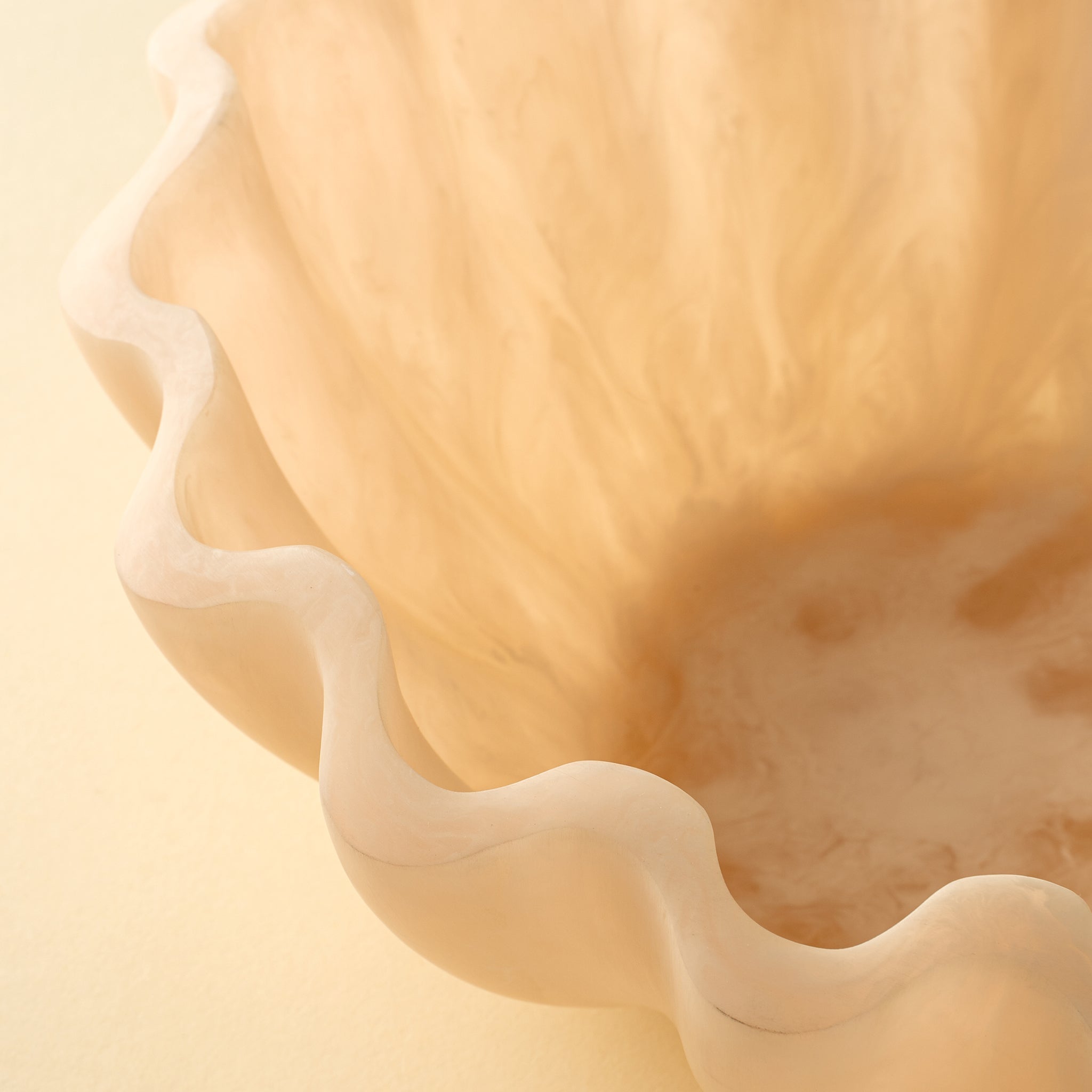 Bol décoratif Scallop, Grand format | Fait à la main | Décoratif et Élégant | Indaba - Les Trouvailles de JustineIndaba Home