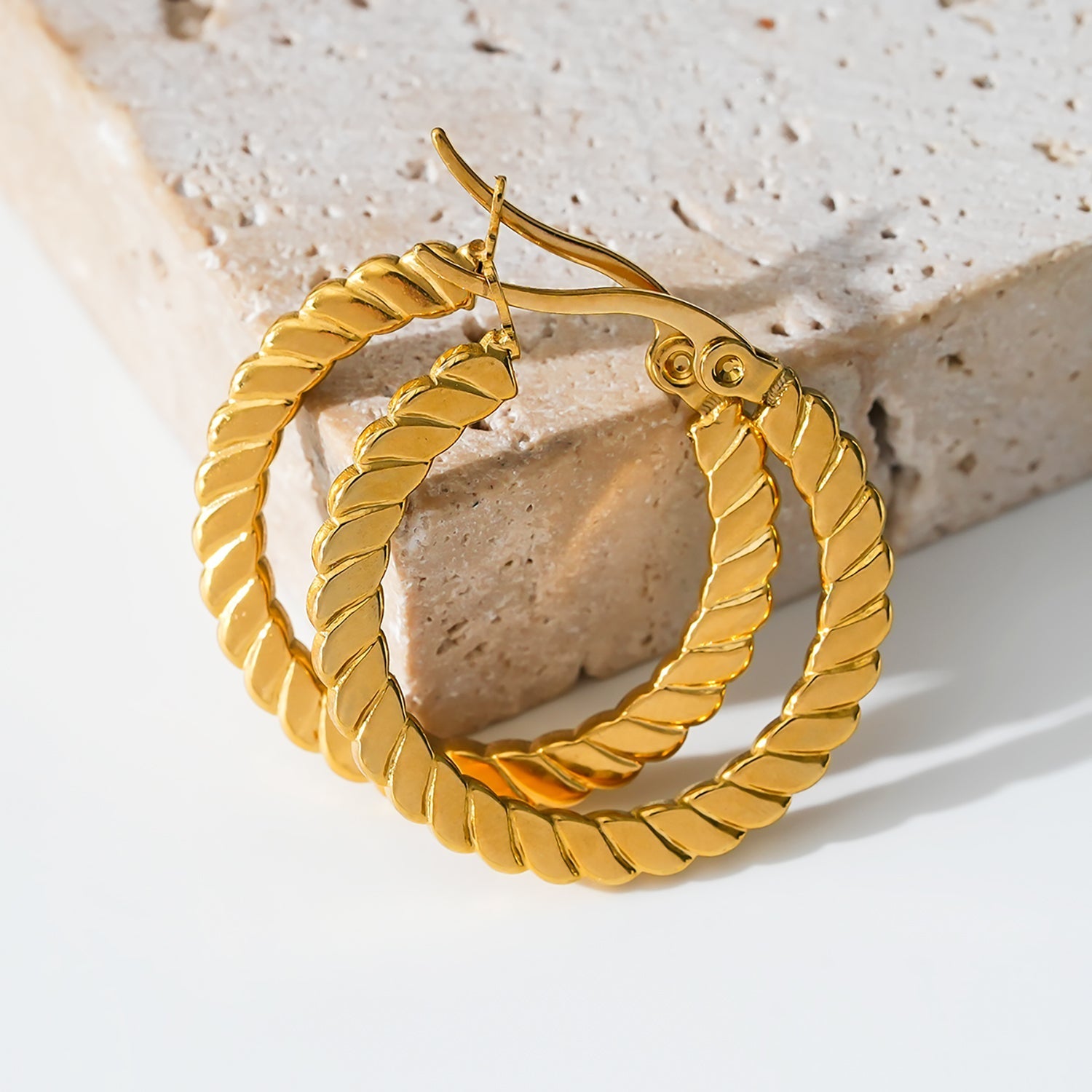 Boucles d’oreilles ORTANA | Anneaux sculptés à motifs texturés - Les Trouvailles de JustineEARRINGSHACKNEY NINE Jewellery