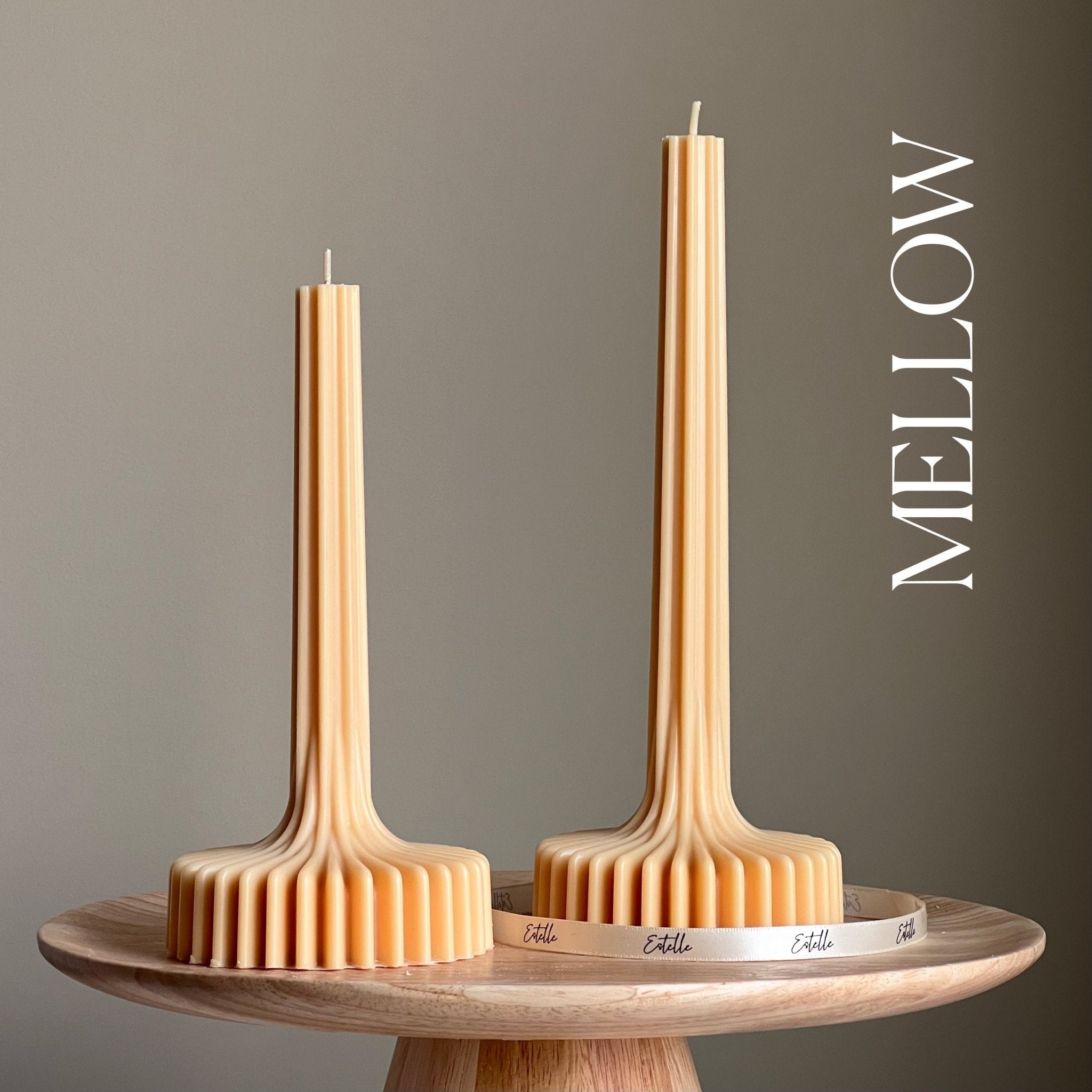 Bougie vase élégante en cire de soja | Colonne rayée sculpturale | Estelle Studio - Les Trouvailles de JustineEstelle StudioNudePetit