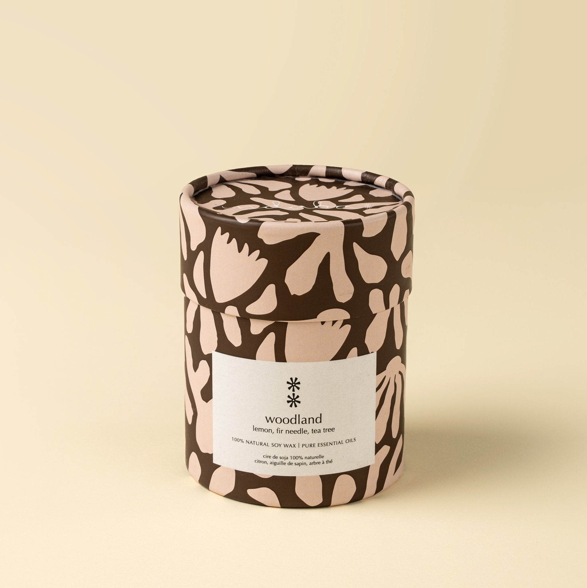 Bougie Woodland Fait à la main | Cire de soja | Citron, Sapin et Arbre à thé | Indaba - Les Trouvailles de JustineIndaba Home