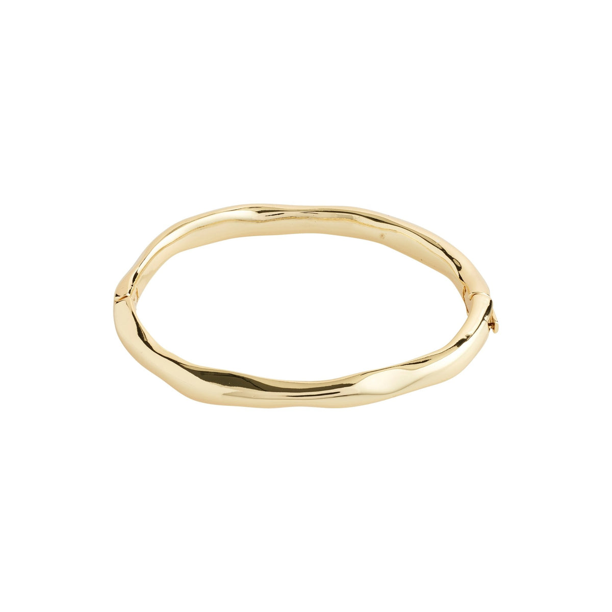 Bracelet jonc LIGHT ondulé Pilgrim fait à la main en plaqué or ou argent avec design scandinave élégant.