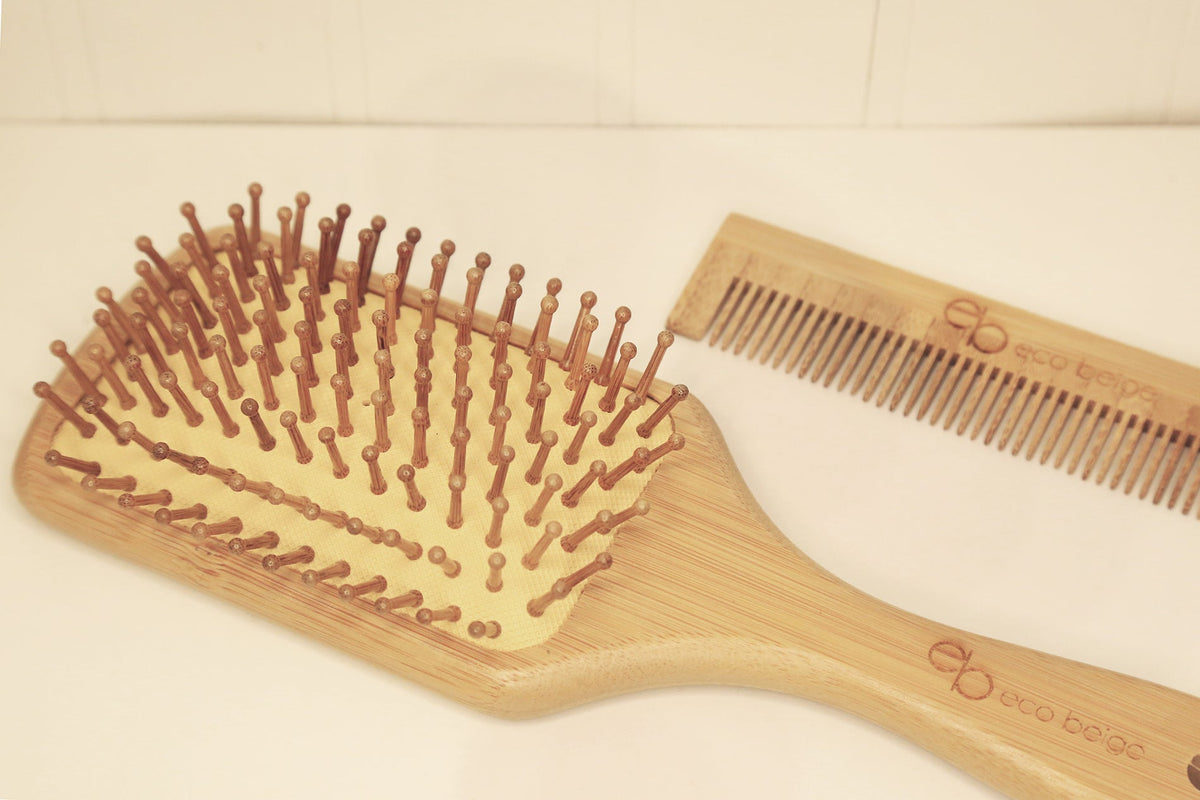 Brosse à cheveux en bambou rectangulaire avec picots bruns et base plate