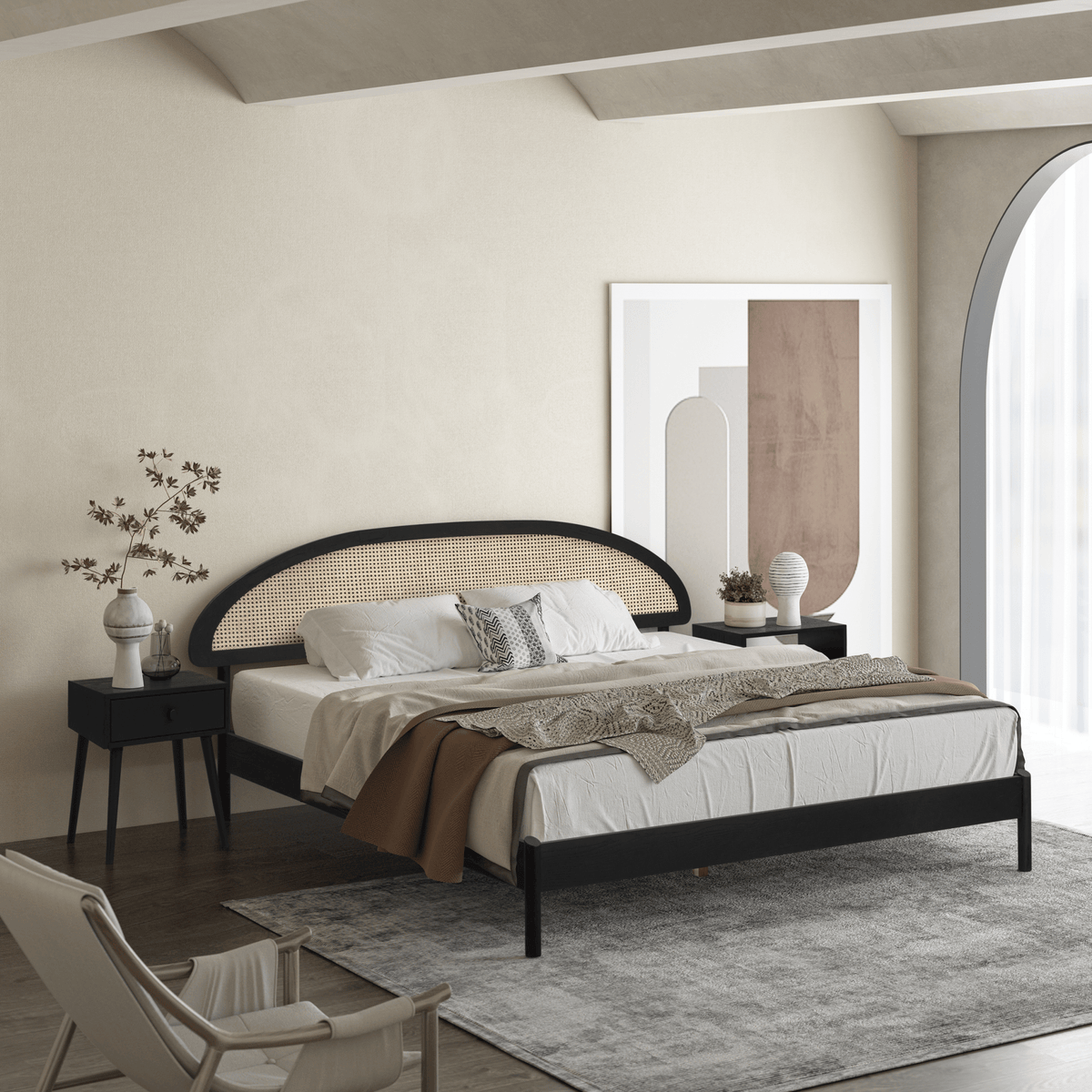 Cadre de lit Gem avec tête de lit arrondie en tissu beige et structure noire, lattes blanches