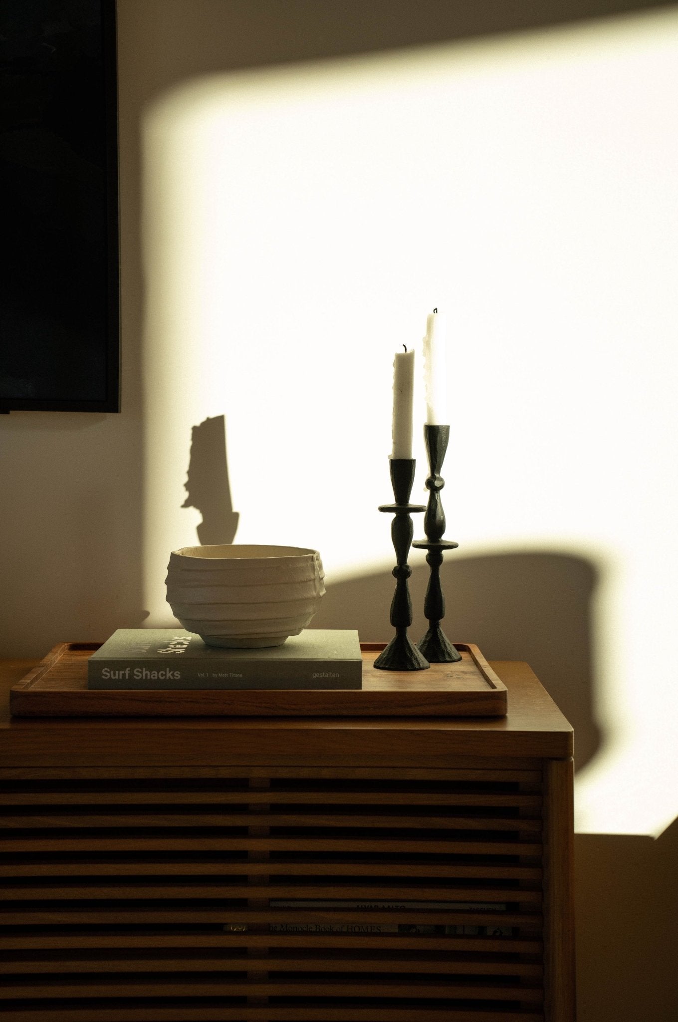 Chandelier Imani Forgé à la main | Format Moyen | Aluminium Noir - Les Trouvailles de JustineIndaba Home