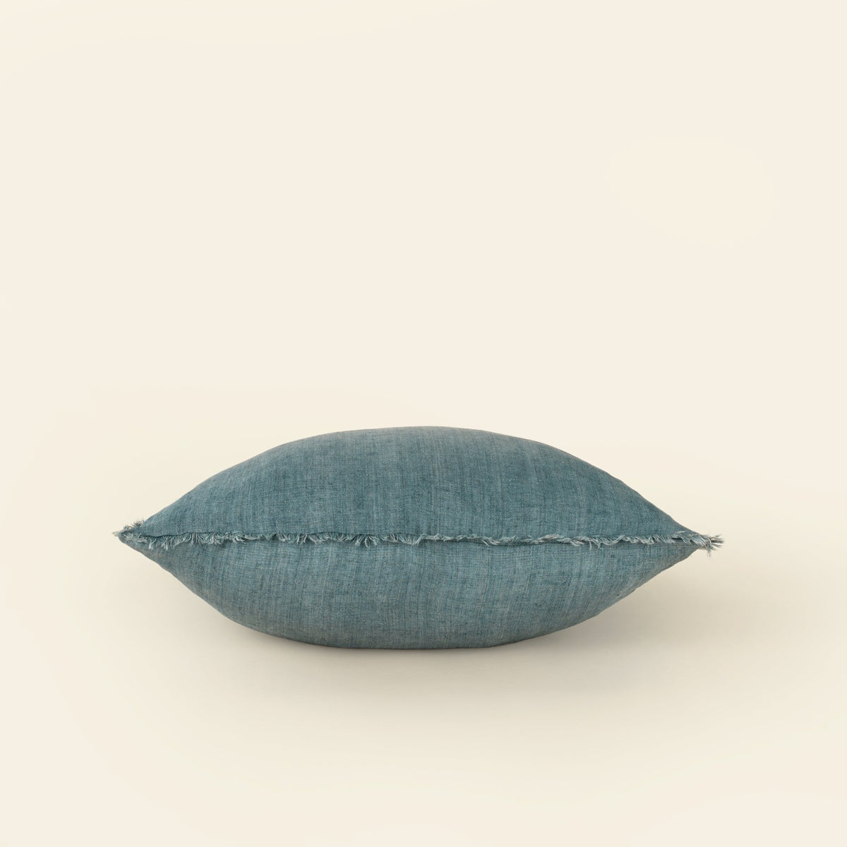 Coussin décoratif en lin bleu arctique 20 x 20, housse avec surpiqûres visibles