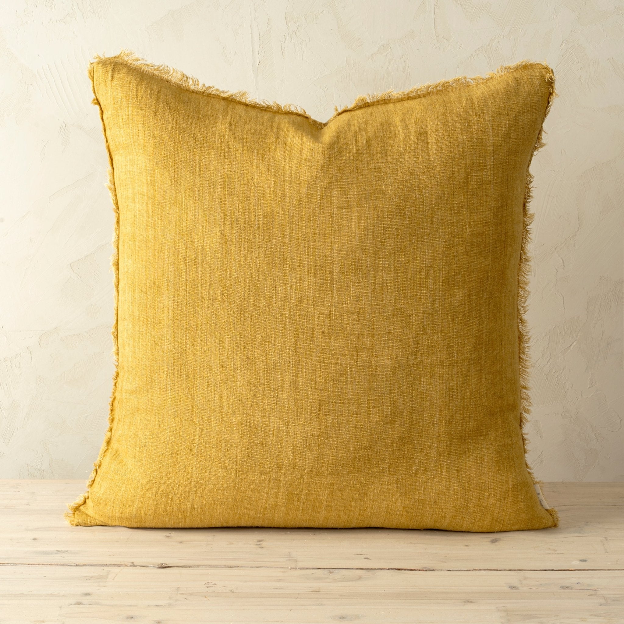 Coussin Lina en Lin Belge Miel | 60x60 cm | Façonné à la Main - Les Trouvailles de JustineIndaba HomeCOVER ONLY