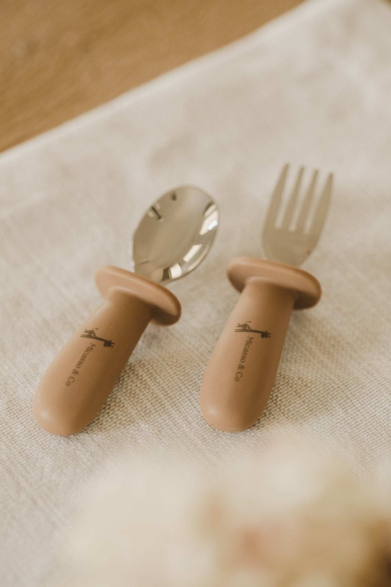 Ensemble de cuillère et fourchette en silicone et métal - Les Trouvailles de JustineMicassoandcocaramel