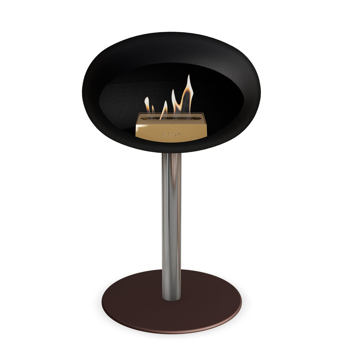 Brasero bioéthanol sur pied acier poli, base ronde moka et flamme dans le brûleur.