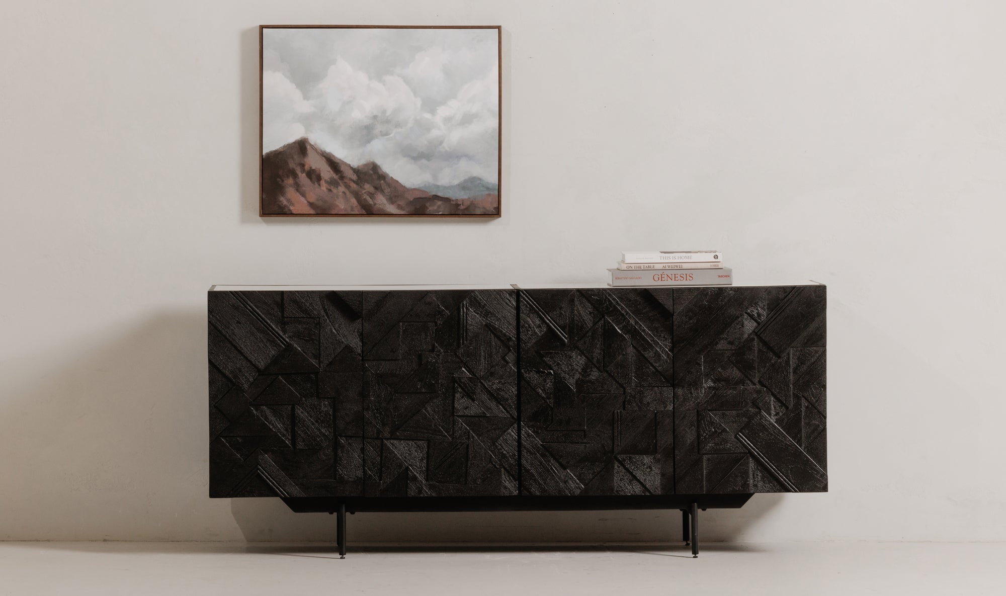 Buffet Kallista noir avec plateau en marbre blanc contemporain