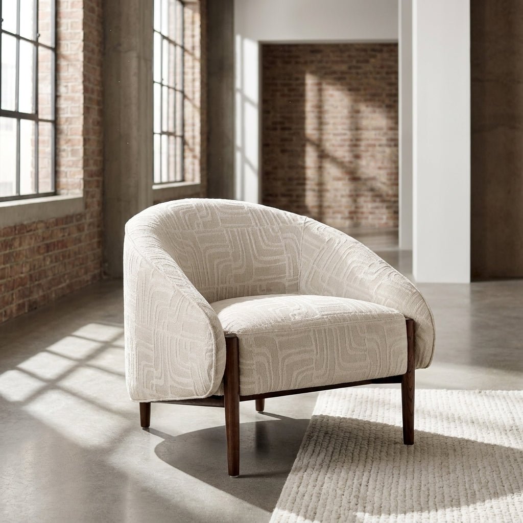 Fauteuil d’appoint Kestrel | Dossier enveloppant | Cadre noyer foncé | Fabrication artisanale