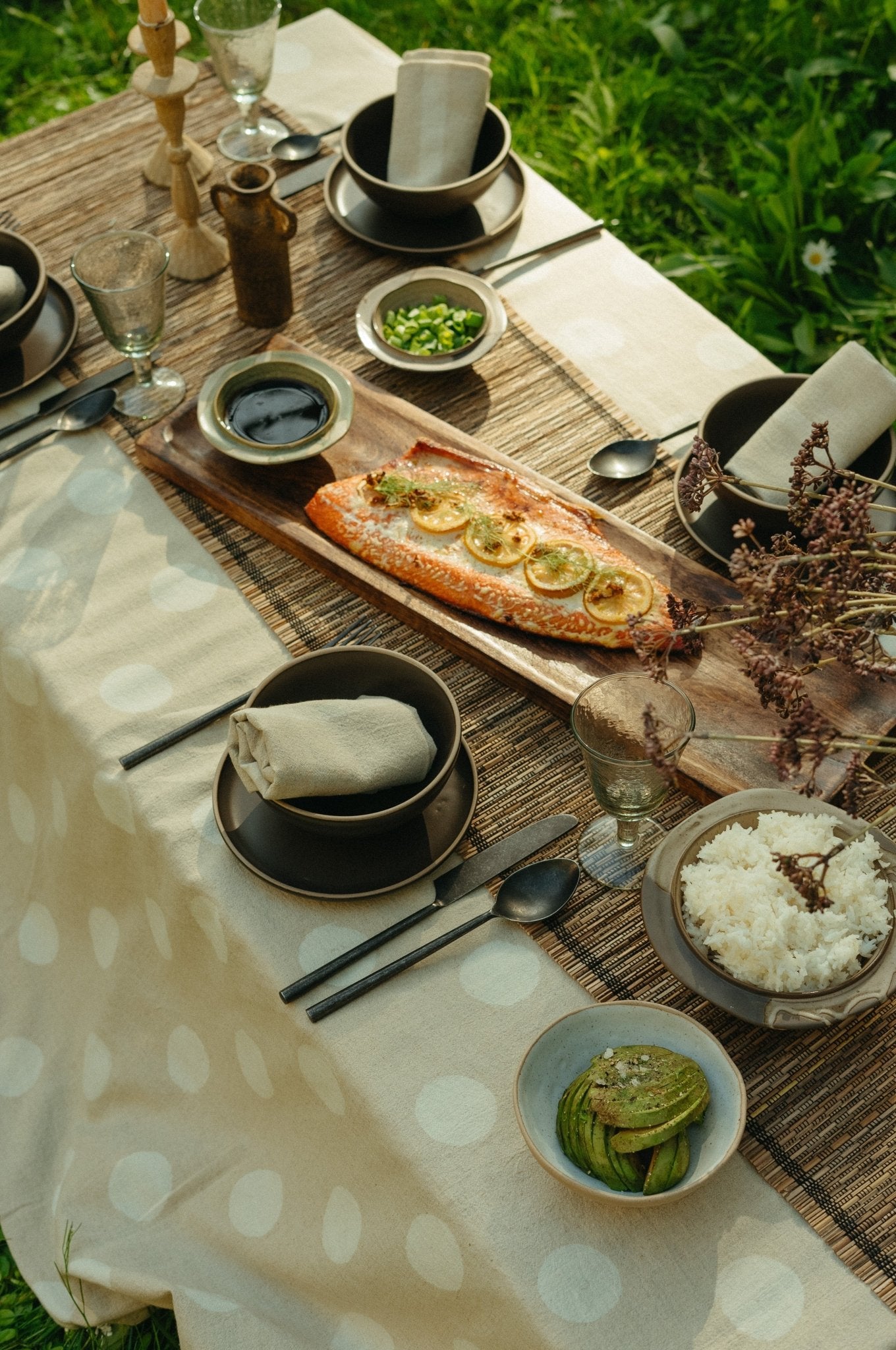 Nappe Dottie Resist | Lin et Coton | Fait Main - Les Trouvailles de JustineIndaba Home