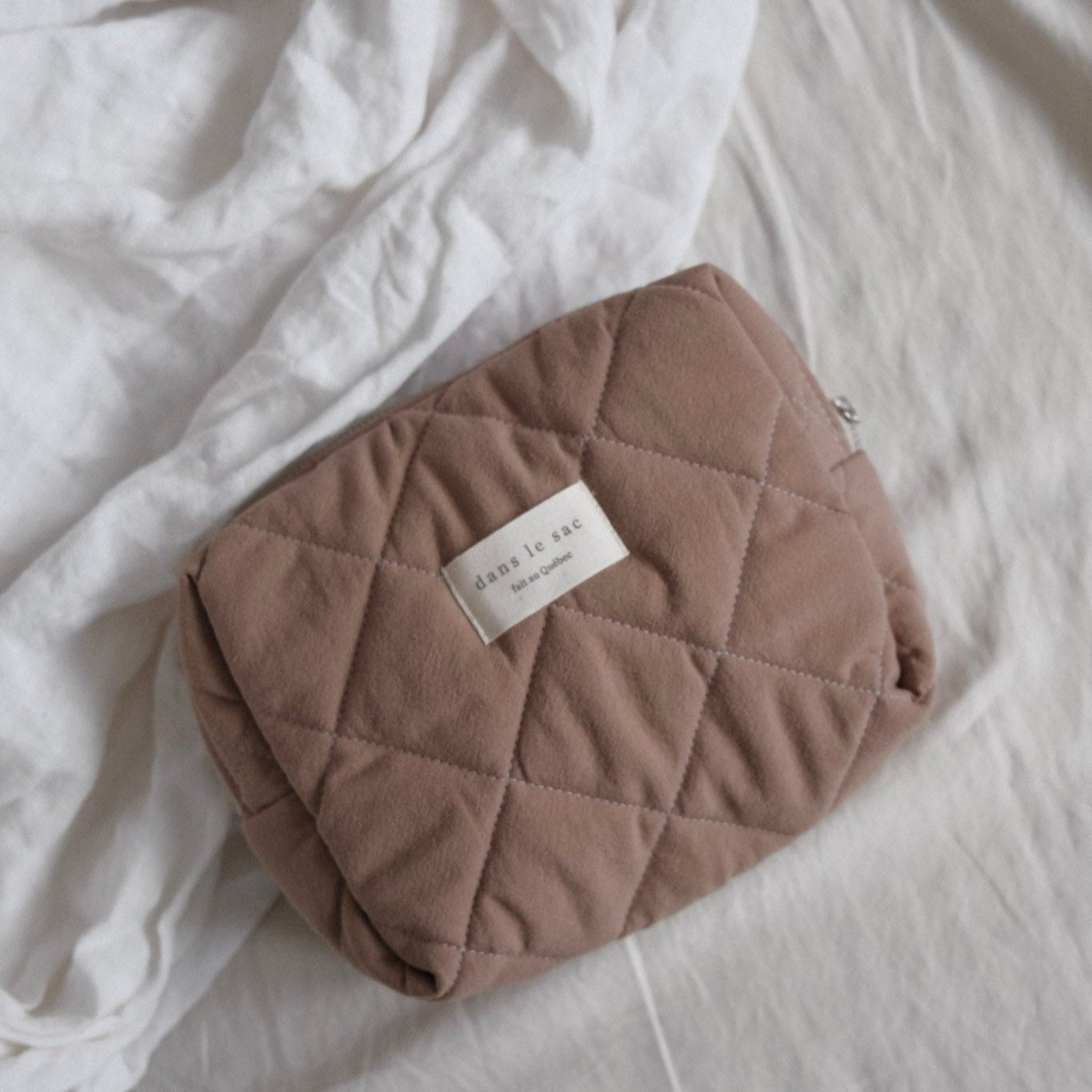 Pochette matelassée - Les Trouvailles de Justineétui en tissuDans Le SacTan
