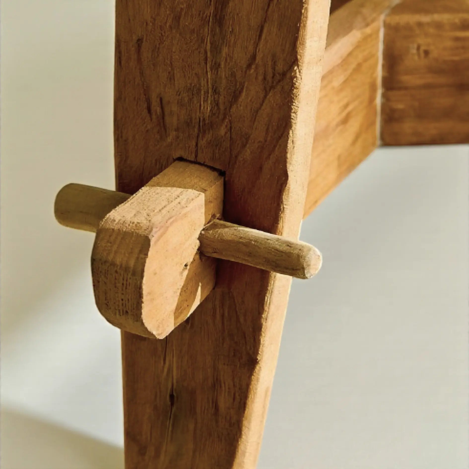 Table d'appoint Rembrandt en teck recyclé | Fait à la main