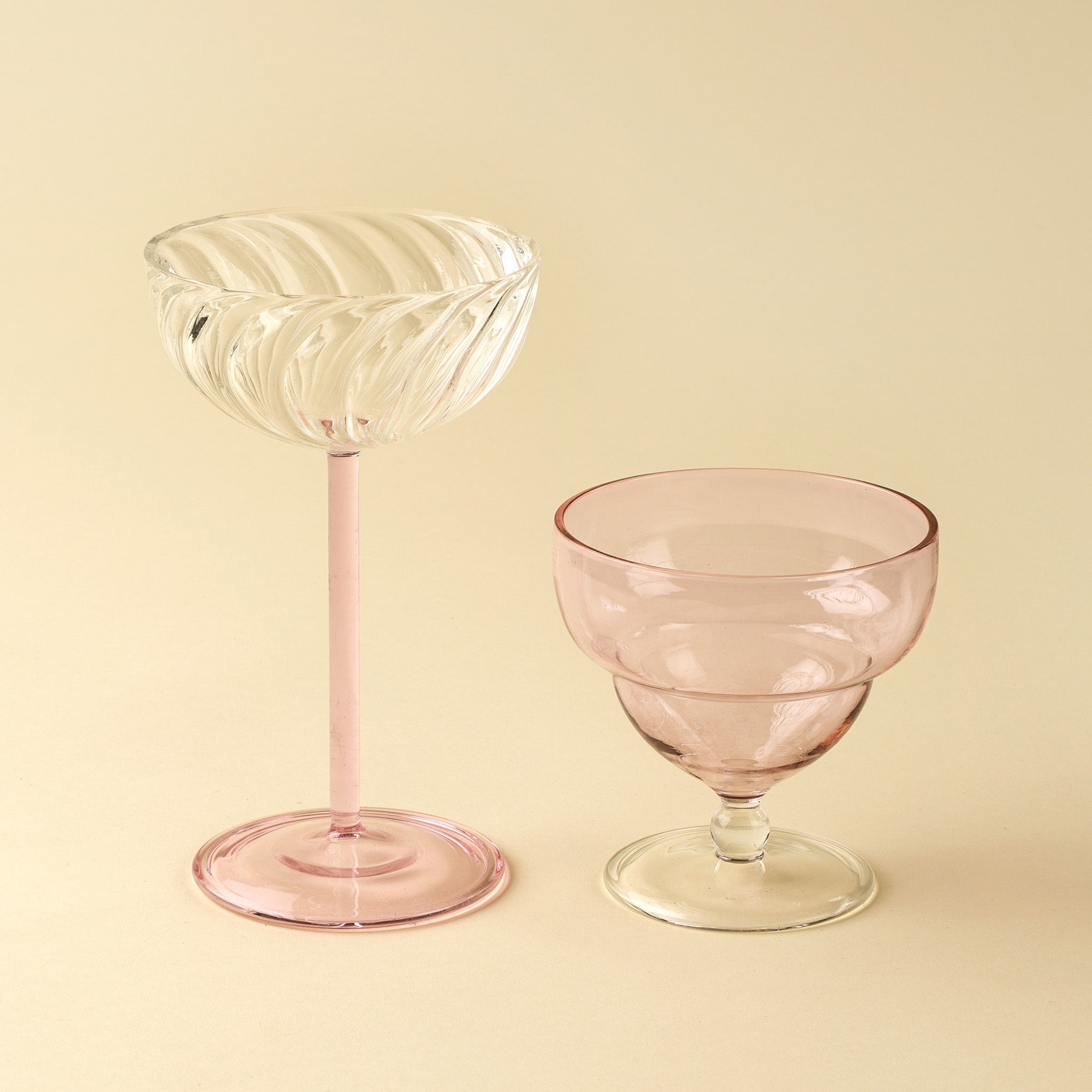 Savoy Coupe, Rose | Verre Sculptural | Fait à la main | Écoresponsable | Indaba - Les Trouvailles de JustineIndaba Home