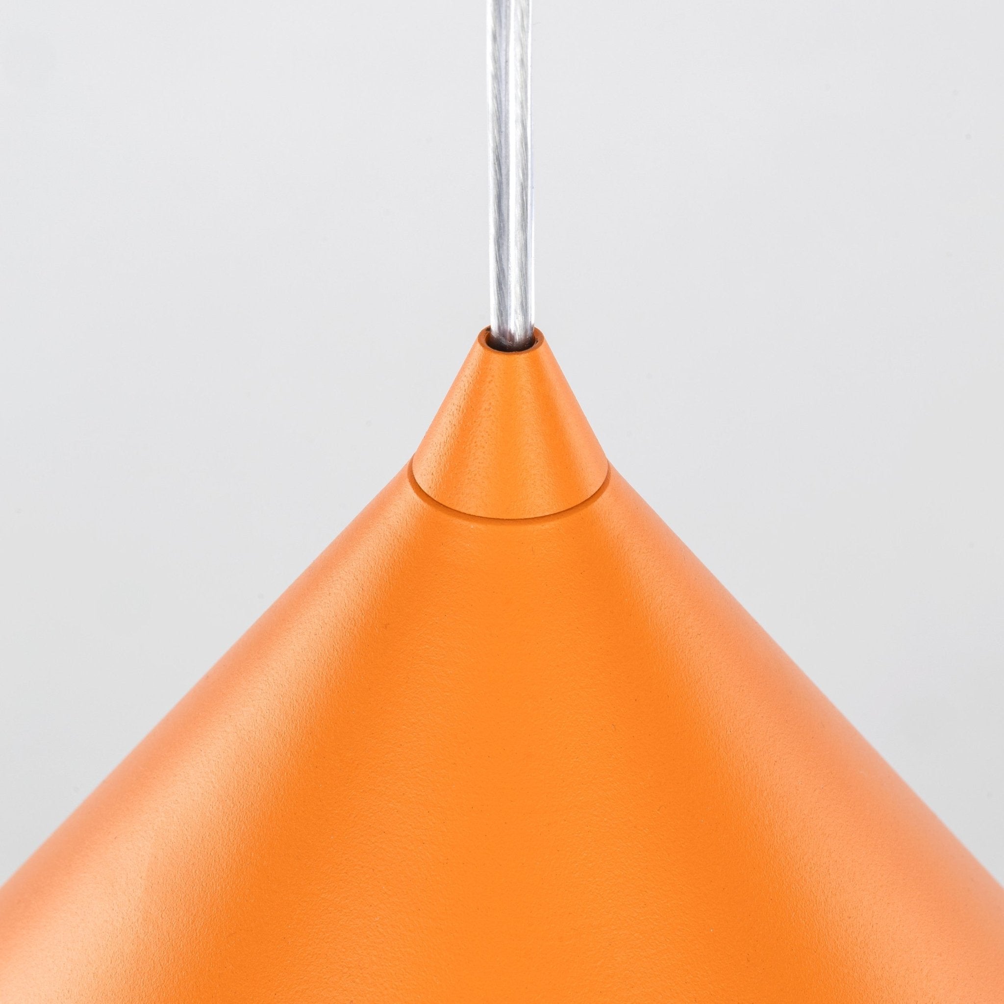 Suspension CONO | 1 lumière | Métal peint | Design moderne minimaliste | Luminaire contemporain | Très grand format - Les Trouvailles de JustineLumoCraftsNoir