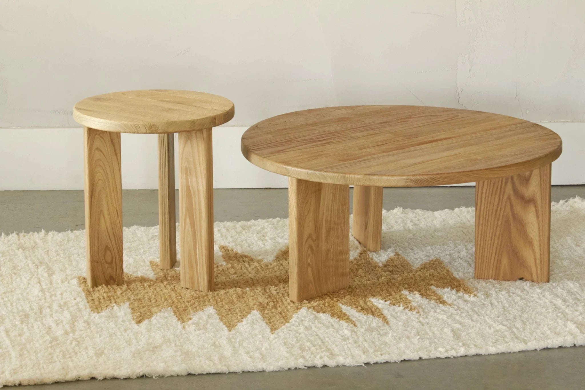 Table Basse Toscane en Bois de Sungkai Indonésien | Noir ou Naturel - Les Trouvailles de JustineTables bassesCRUSOËNoir