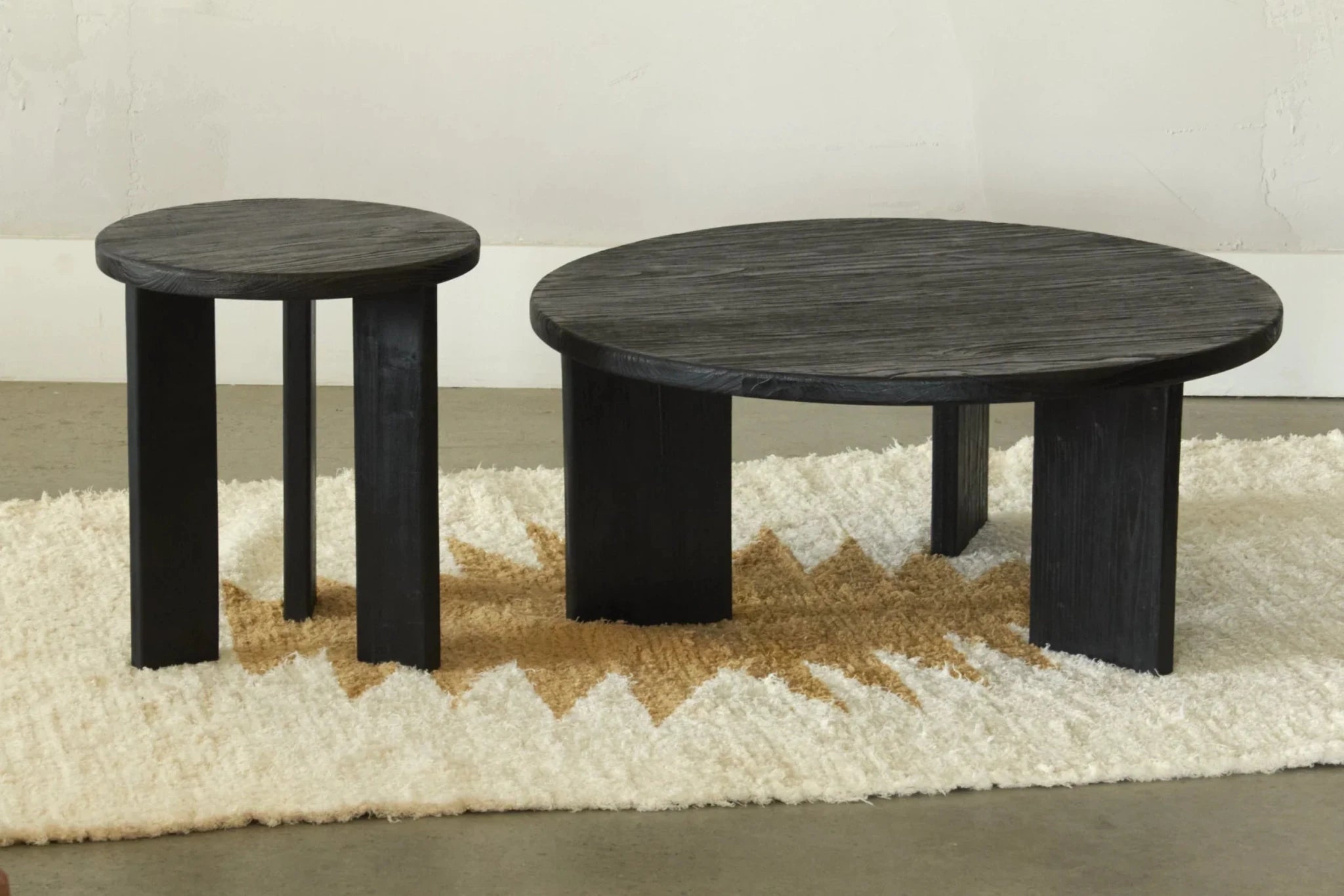 Table Basse Toscane en Bois de Sungkai Indonésien | Noir ou Naturel - Les Trouvailles de JustineTables bassesCRUSOËNoir