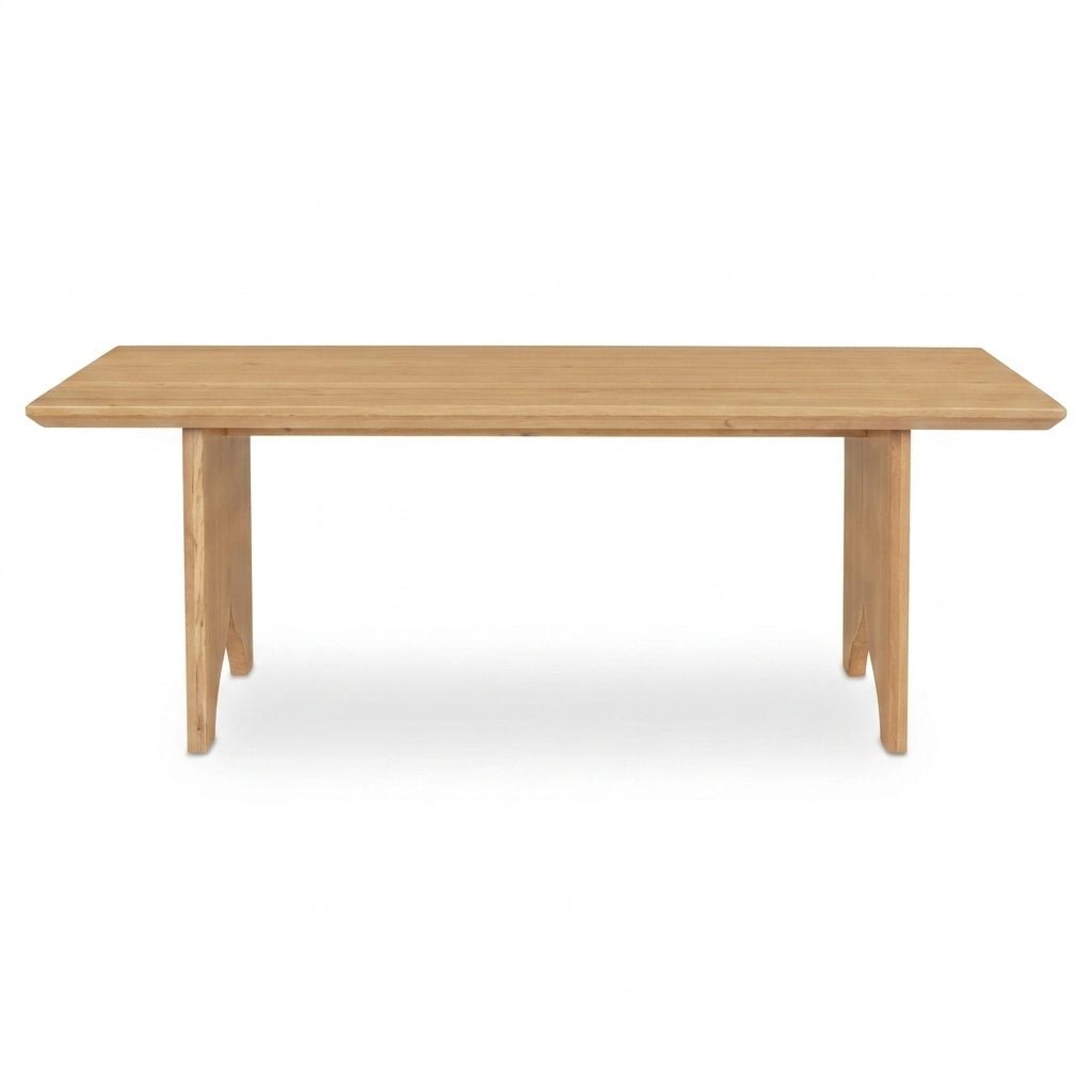 Table rectangulaire en chêne clair, plateau lisse et pieds droits, vue de face