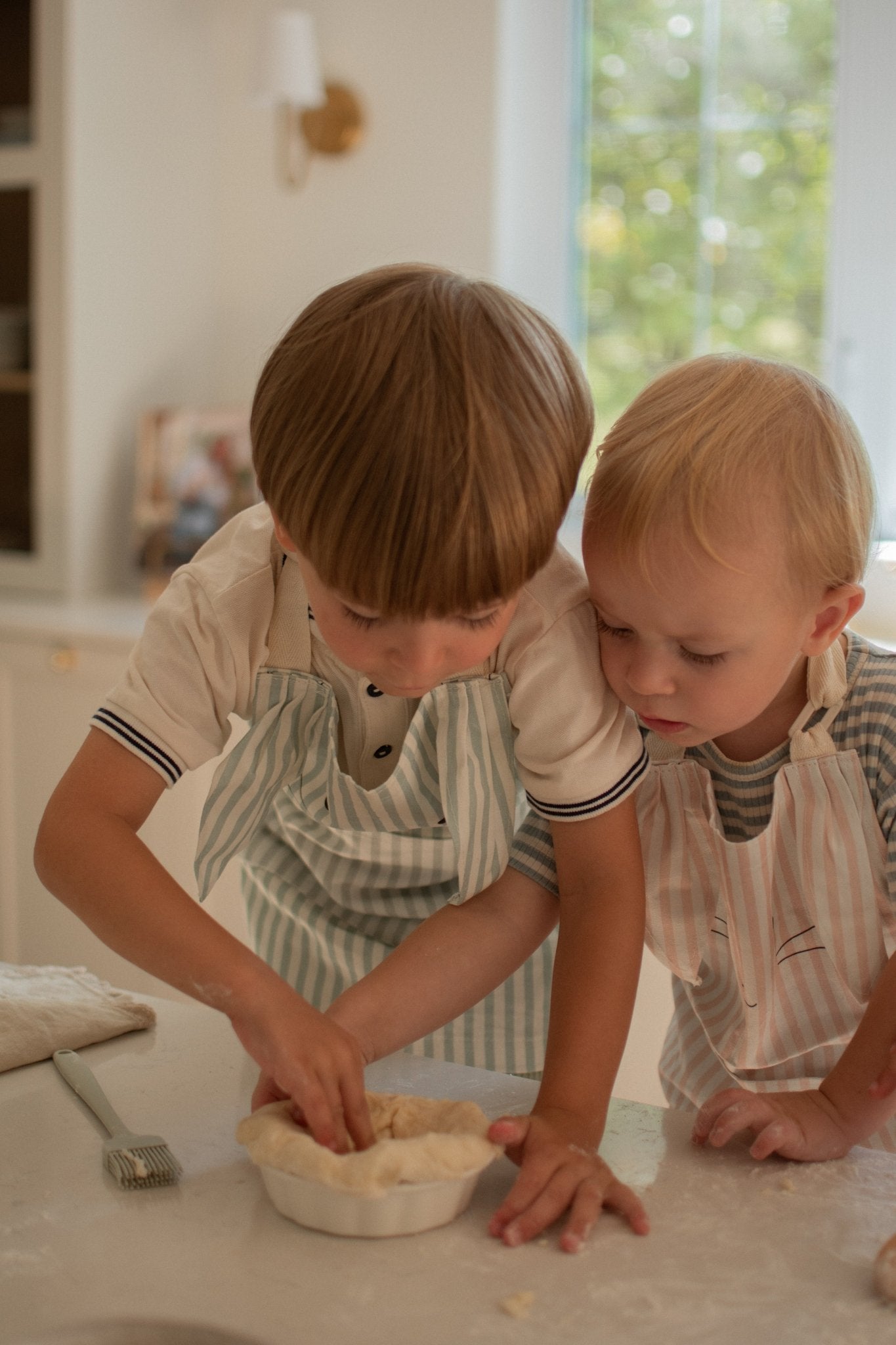 Tablier de cuisine pour petit chef - 2 ans et plus - Les Trouvailles de JustineBébés et tout - petitsMicassoandcoVieux rose