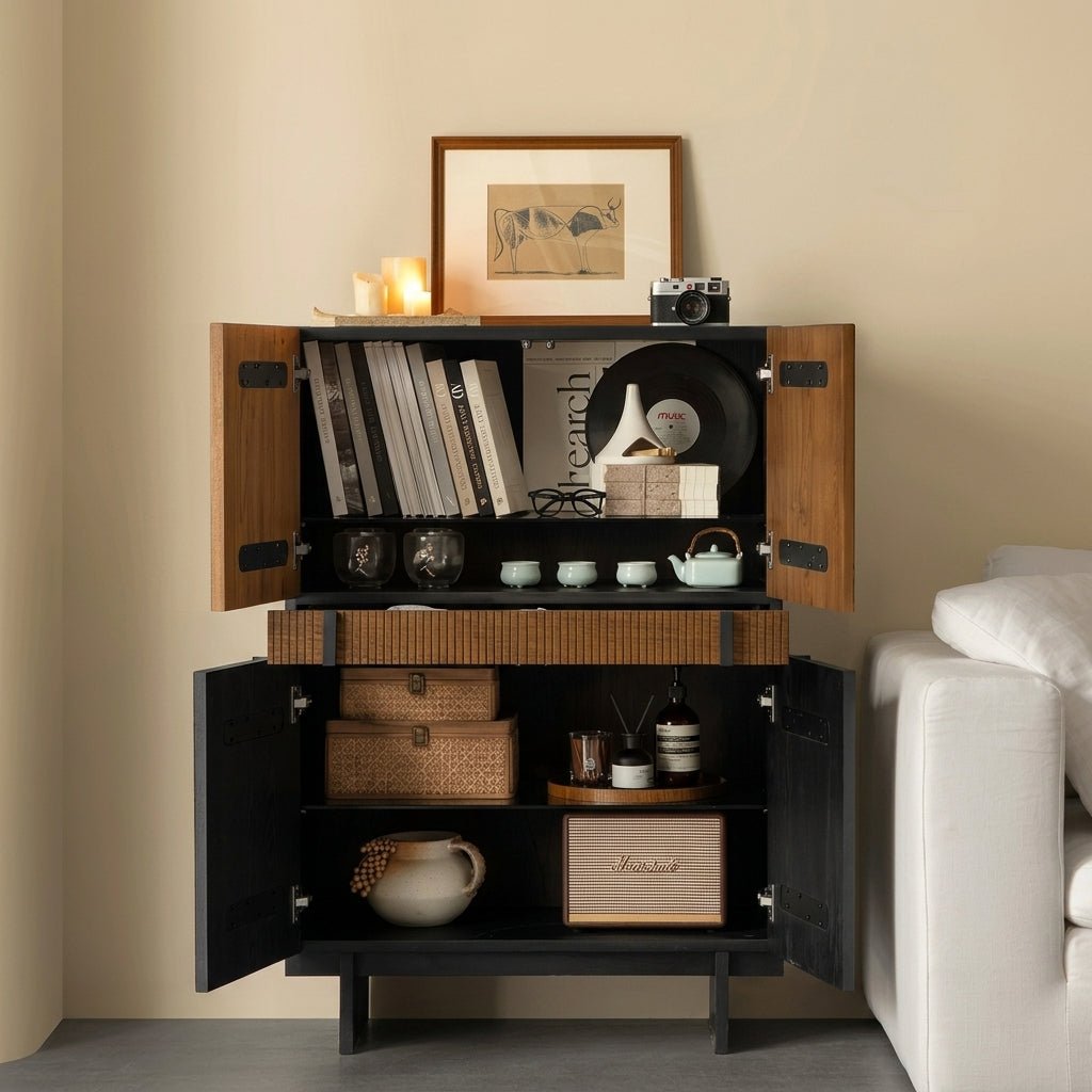 Buffet Girona en noyer et noir mat | Design contemporain texturé