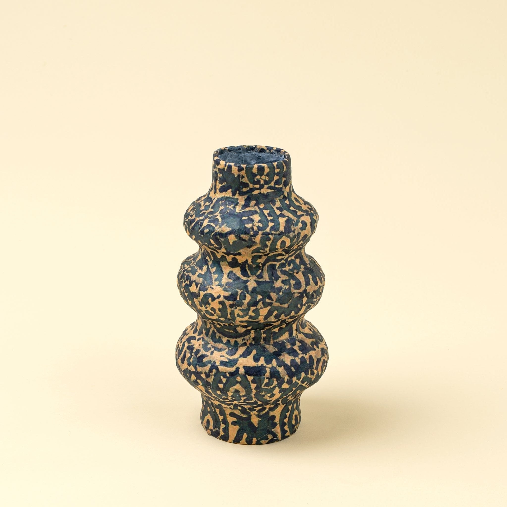 VASE EN PAPIER MÂCHÉ À MOTIFS RIPPLES | FAIT À LA MAIN | ÉCORESPONSABLE | INDABA - Les Trouvailles de JustineIndaba Home
